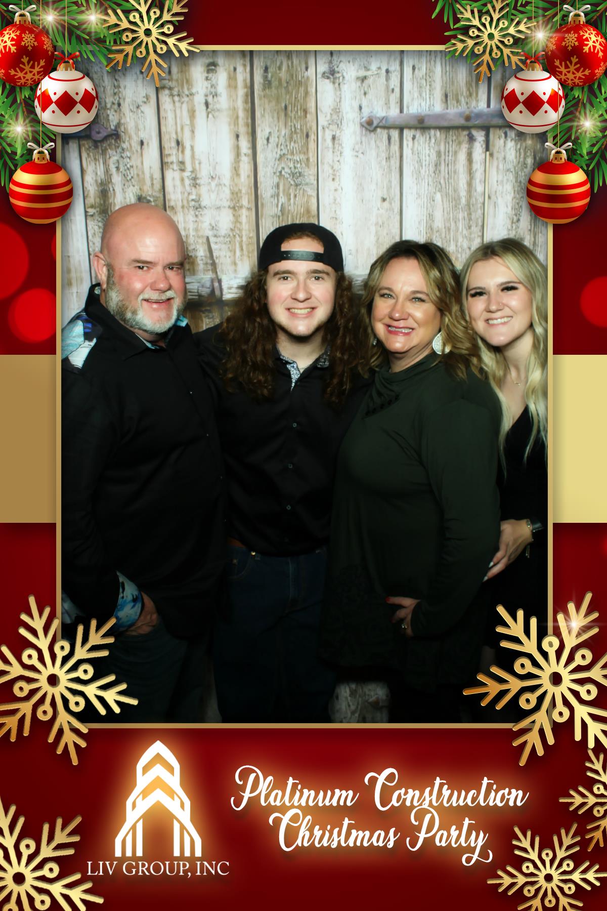 PLATINUM CONSTRUCTION CHRISTMAS PARTY | View more photos from the event at gallery.rckapturedmemories.com/u/RCKapturedMemories/PLATINUM-CONSTRUCTION-CHRISTMAS-PARTY