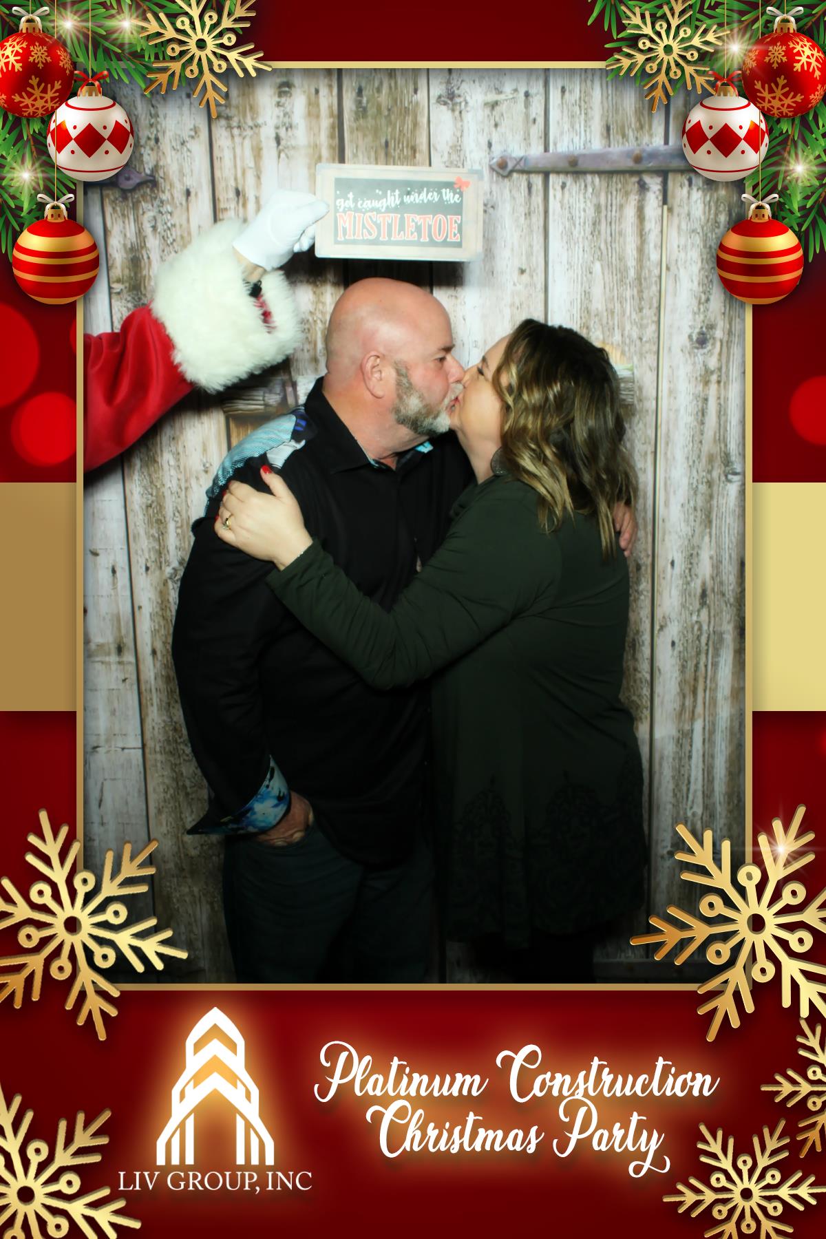 PLATINUM CONSTRUCTION CHRISTMAS PARTY | View more photos from the event at gallery.rckapturedmemories.com/u/RCKapturedMemories/PLATINUM-CONSTRUCTION-CHRISTMAS-PARTY