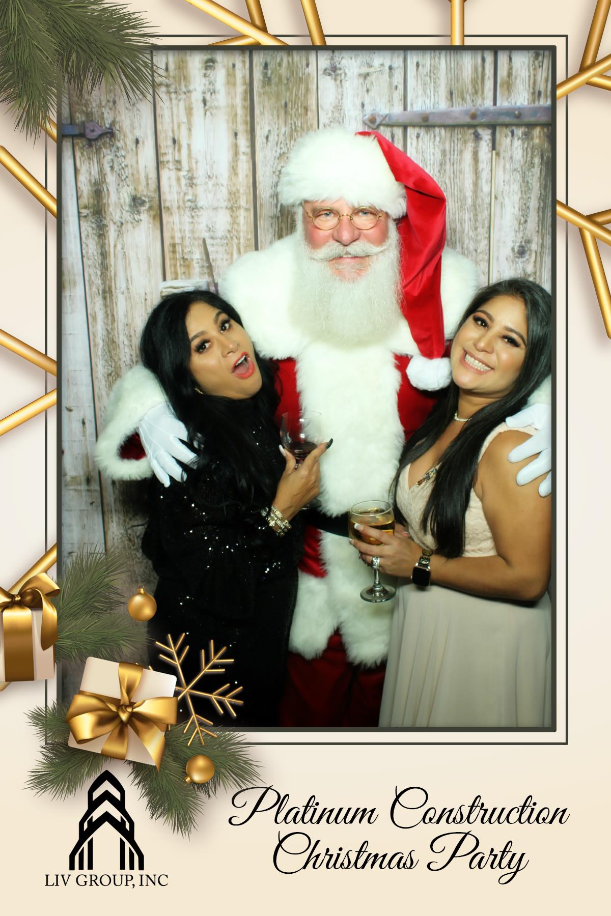 PLATINUM CONSTRUCTION CHRISTMAS PARTY | View more photos from the event at gallery.rckapturedmemories.com/u/RCKapturedMemories/PLATINUM-CONSTRUCTION-CHRISTMAS-PARTY