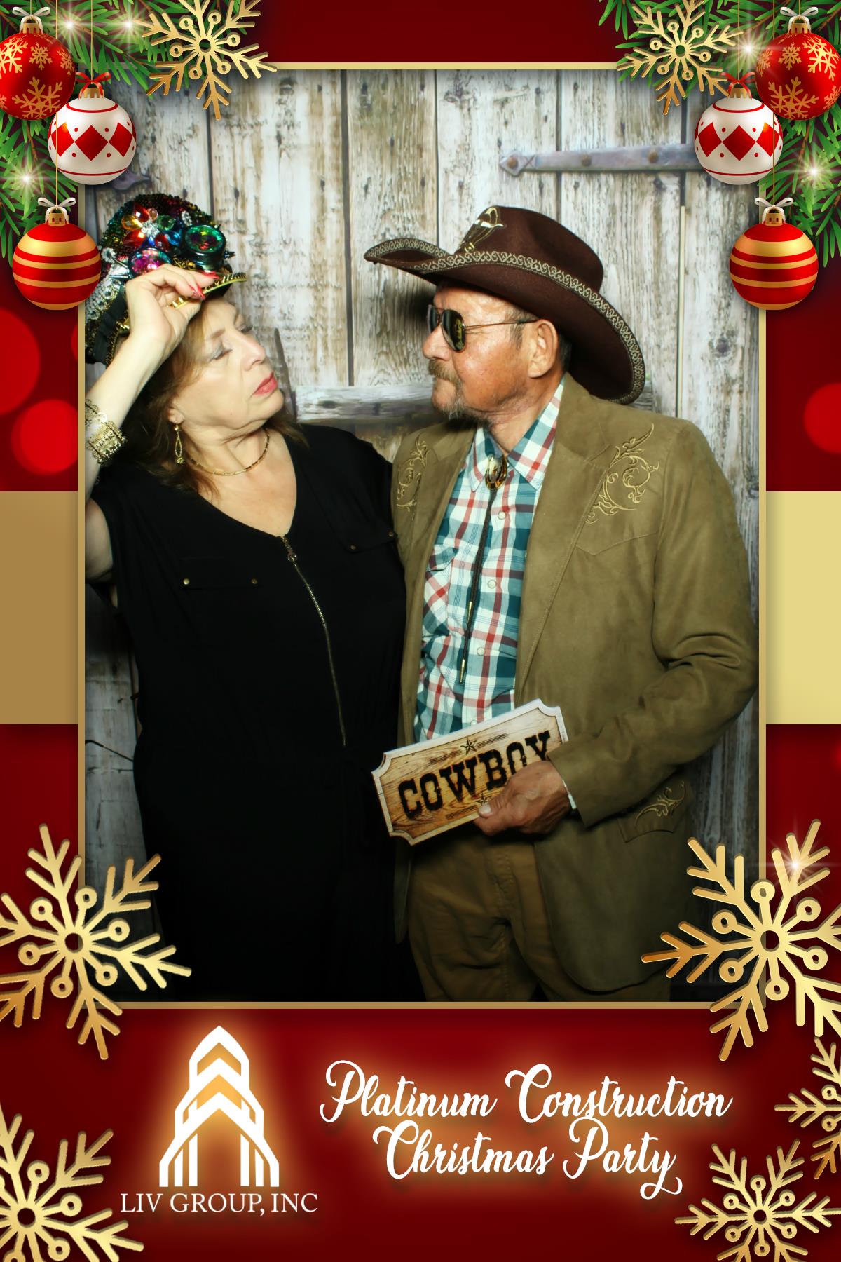 PLATINUM CONSTRUCTION CHRISTMAS PARTY | View more photos from the event at gallery.rckapturedmemories.com/u/RCKapturedMemories/PLATINUM-CONSTRUCTION-CHRISTMAS-PARTY