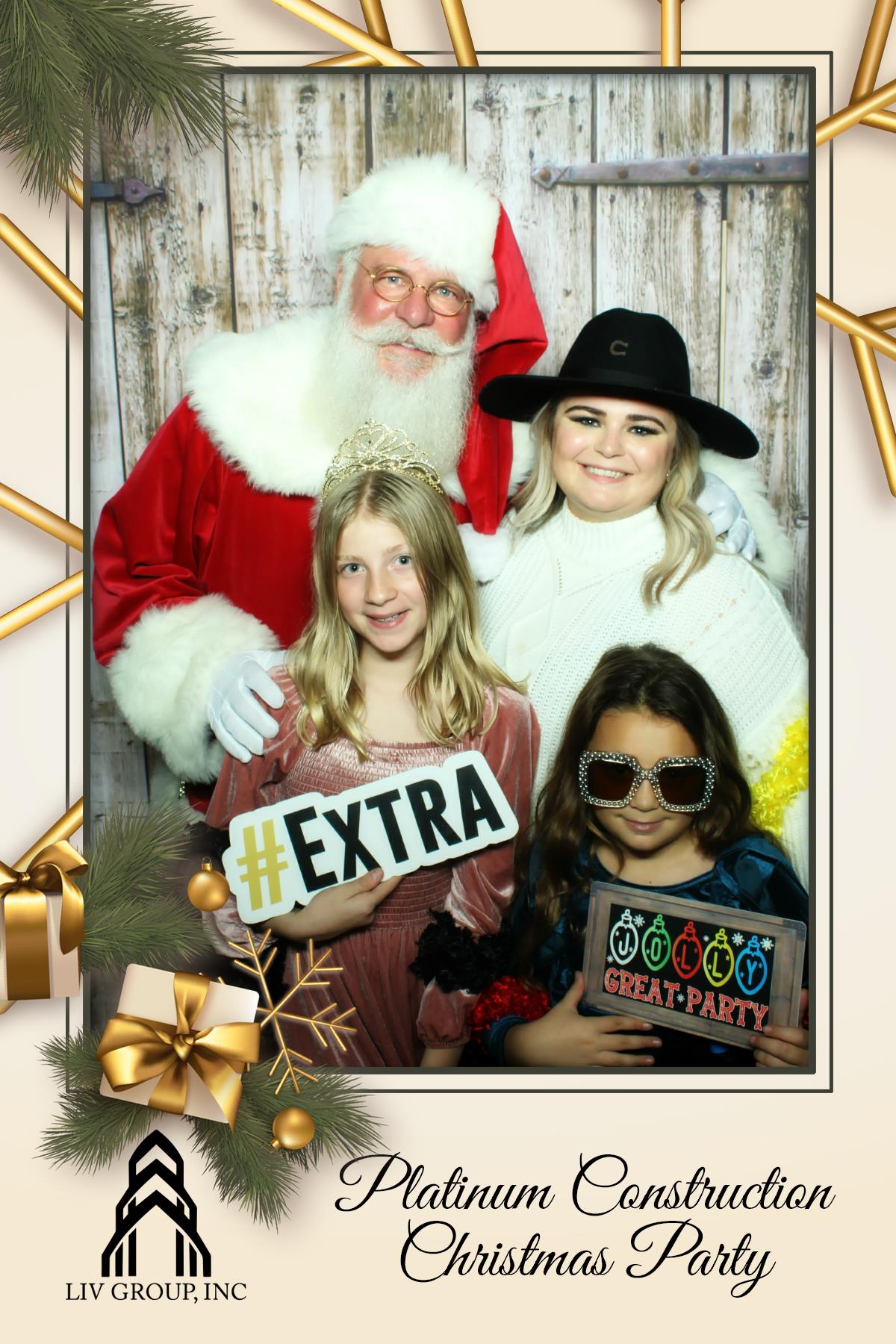 PLATINUM CONSTRUCTION CHRISTMAS PARTY | View more photos from the event at gallery.rckapturedmemories.com/u/RCKapturedMemories/PLATINUM-CONSTRUCTION-CHRISTMAS-PARTY