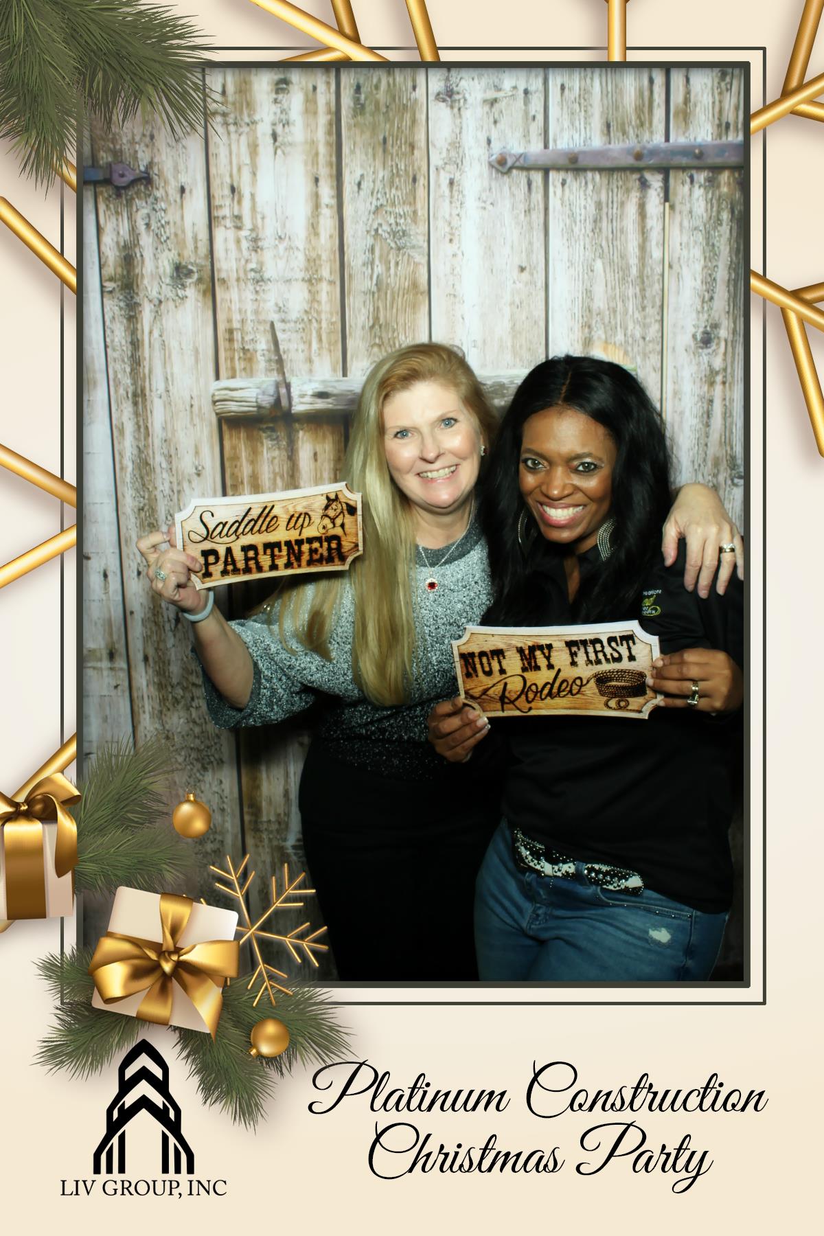 PLATINUM CONSTRUCTION CHRISTMAS PARTY | View more photos from the event at gallery.rckapturedmemories.com/u/RCKapturedMemories/PLATINUM-CONSTRUCTION-CHRISTMAS-PARTY