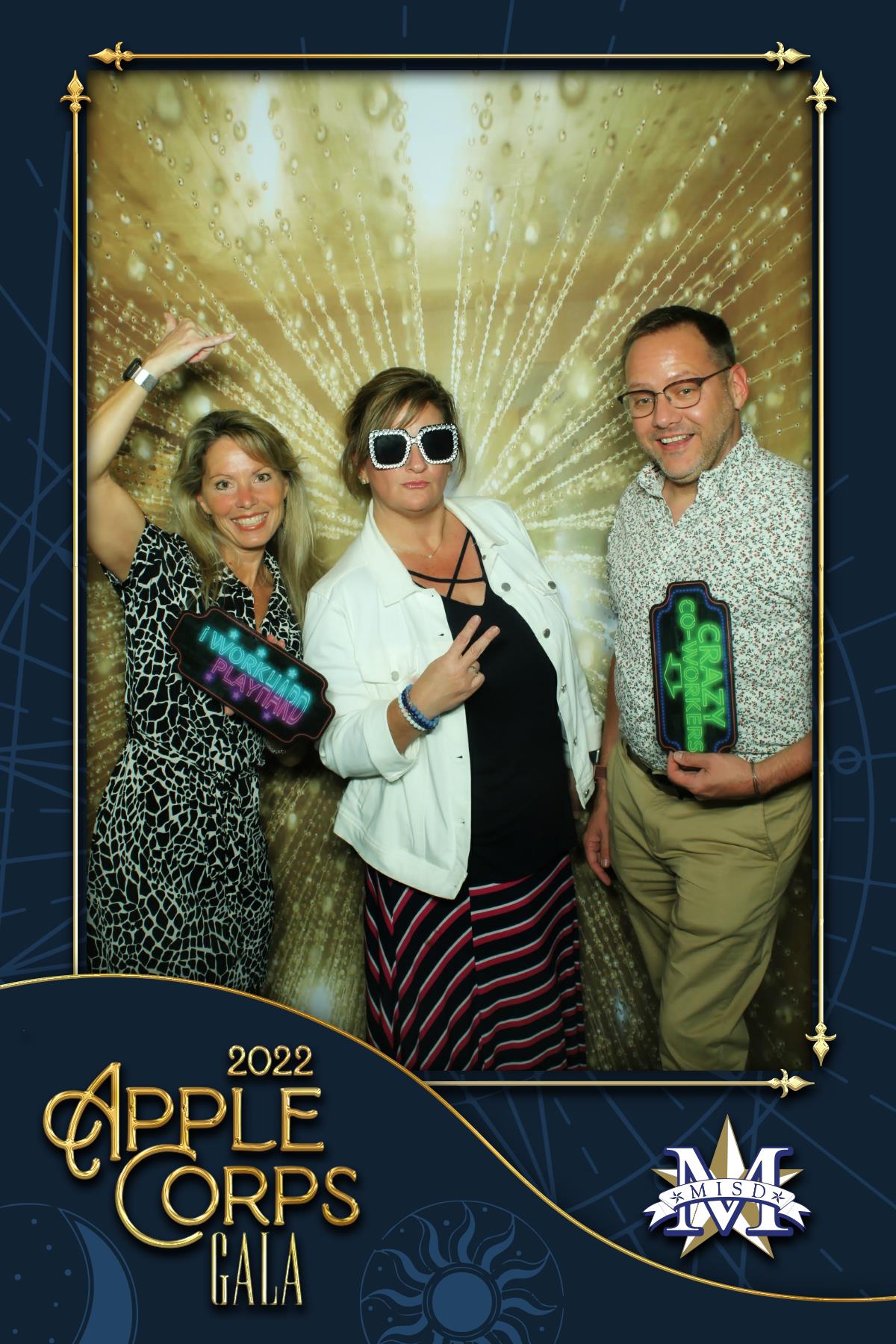 MESQUITE ISD APPLE CORPS GALA | View more photos from the event at gallery.rckapturedmemories.com/u/RCKapturedMemories/MESQUITE-ISD-APPLE-CORPS-GALA