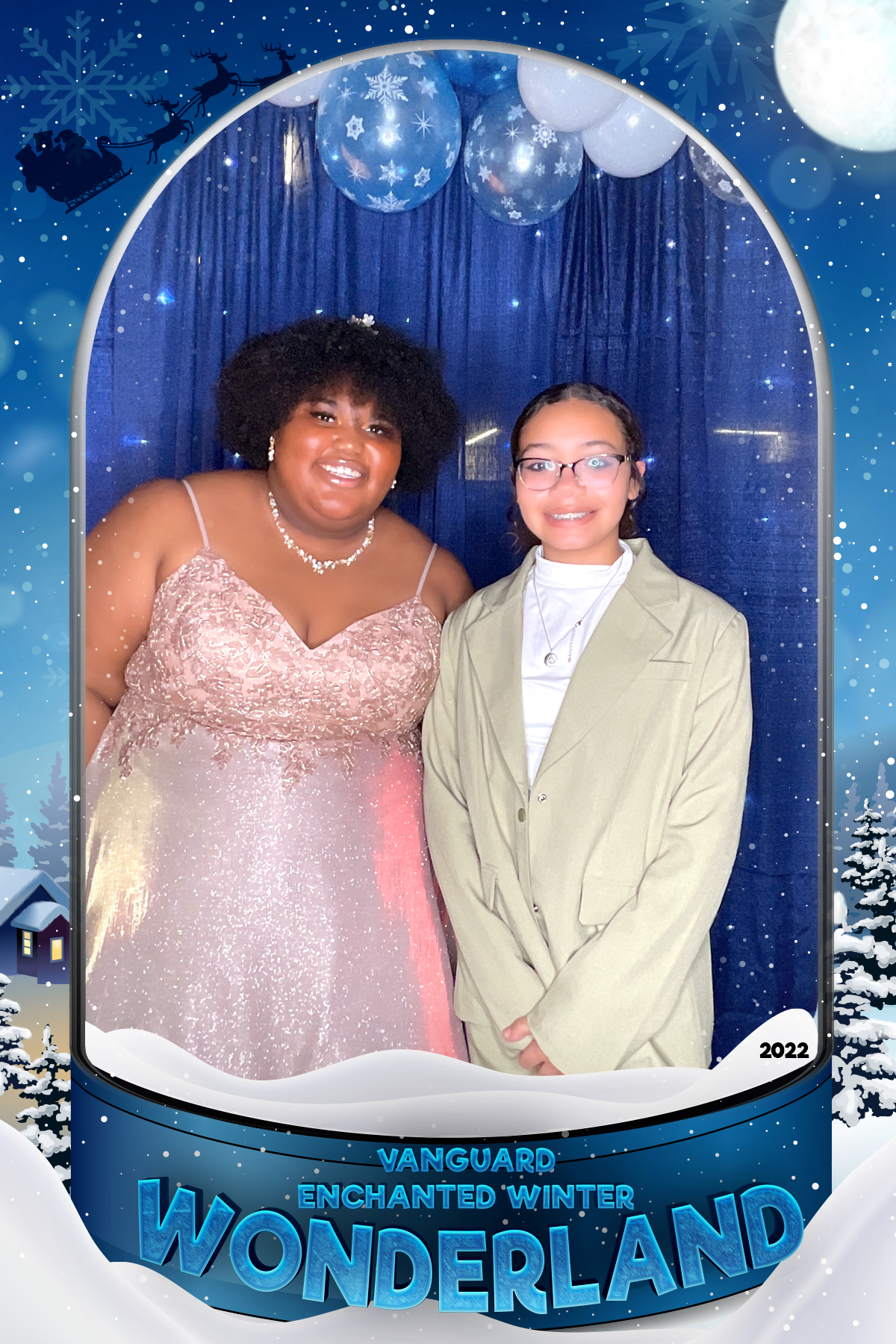 VANGUARD ENCHANTED WINTER WONDERLAND FORMAL DANCE | View more photos from the event at gallery.rckapturedmemories.com/u/RCKapturedMemories/VANGUARD-ENCHANTED-WINTER-WONDERLAND-FORMAL-DANCE