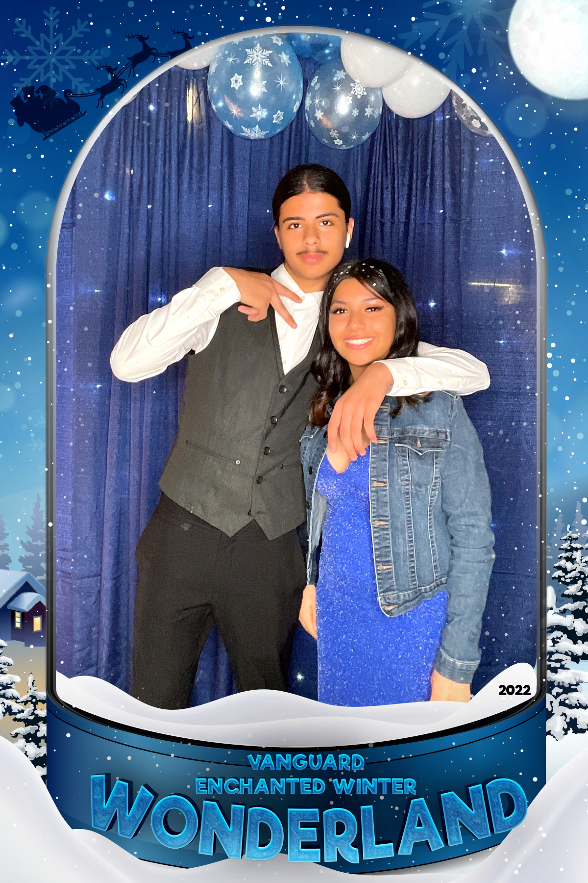 VANGUARD ENCHANTED WINTER WONDERLAND FORMAL DANCE | View more photos from the event at gallery.rckapturedmemories.com/u/RCKapturedMemories/VANGUARD-ENCHANTED-WINTER-WONDERLAND-FORMAL-DANCE