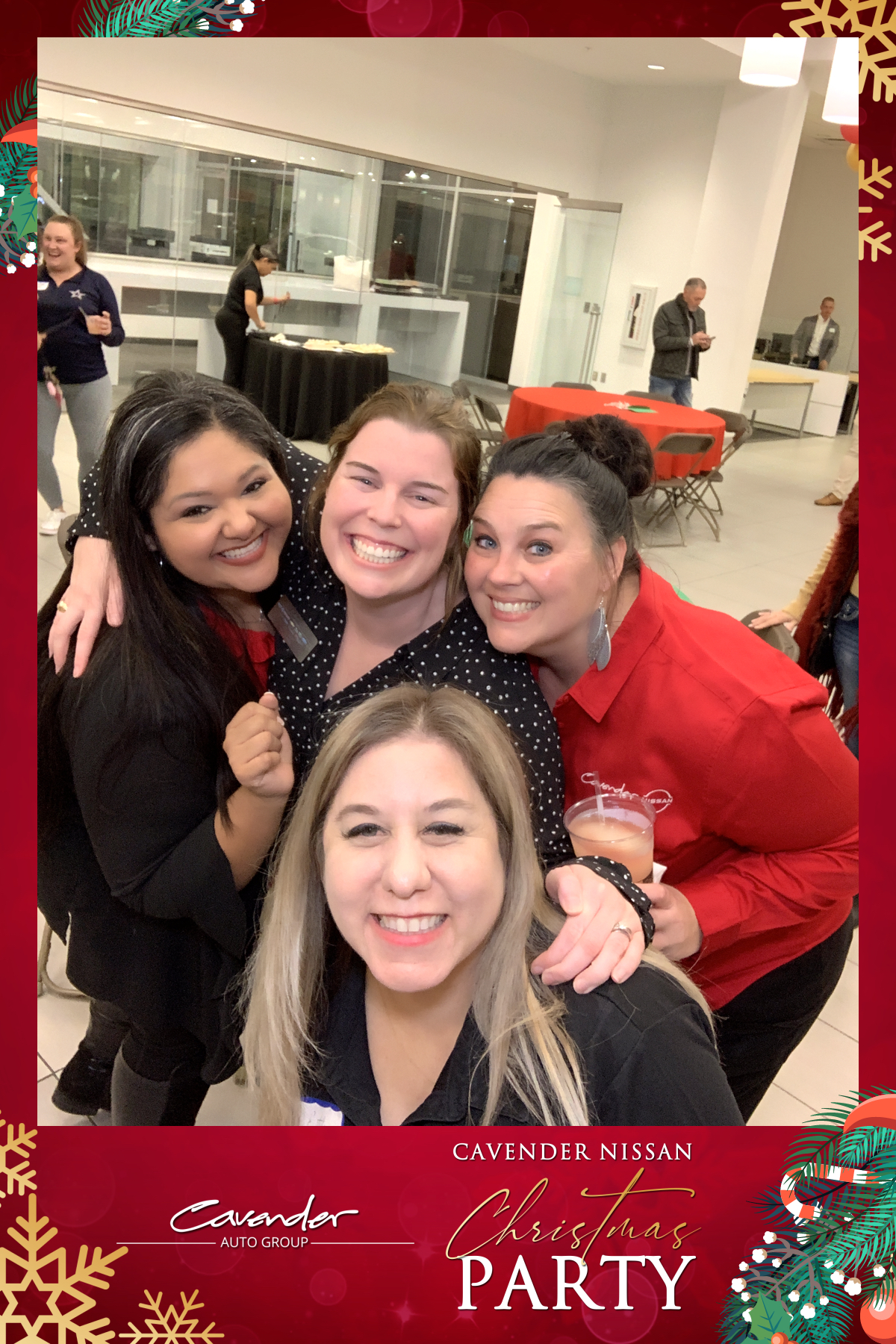 CAVENDER NISSAN CHRISTMAS PARTY | View more photos from the event at gallery.rckapturedmemories.com/u/RCKapturedMemories/CAVENDER-NISSAN-CHRISTMAS-PARTY