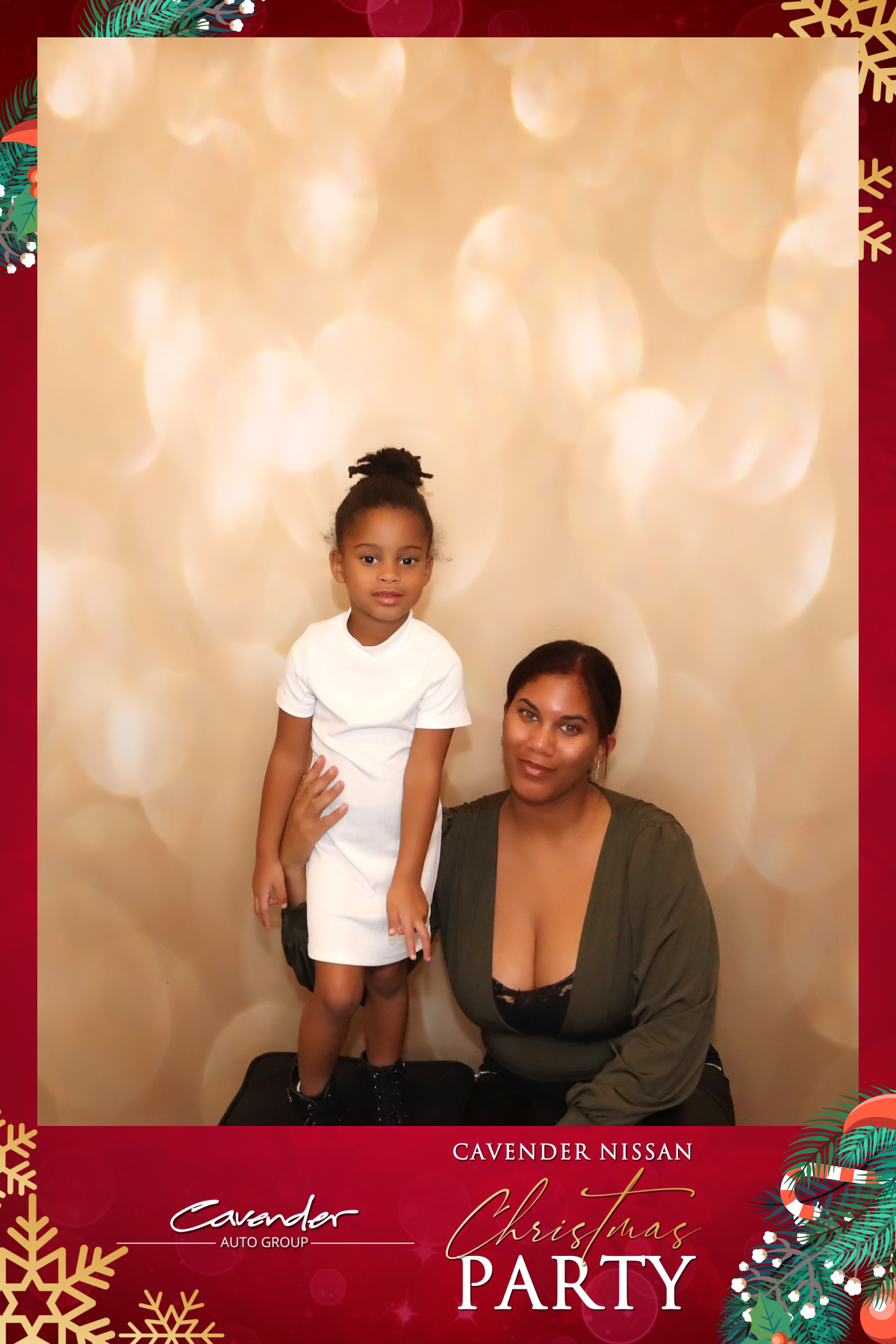 CAVENDER NISSAN CHRISTMAS PARTY | View more photos from the event at gallery.rckapturedmemories.com/u/RCKapturedMemories/CAVENDER-NISSAN-CHRISTMAS-PARTY