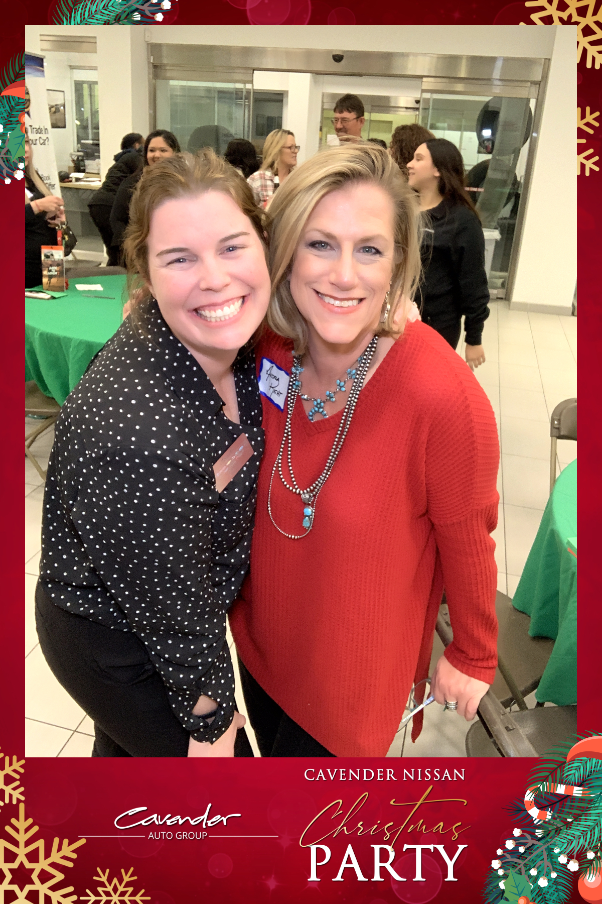 CAVENDER NISSAN CHRISTMAS PARTY | View more photos from the event at gallery.rckapturedmemories.com/u/RCKapturedMemories/CAVENDER-NISSAN-CHRISTMAS-PARTY