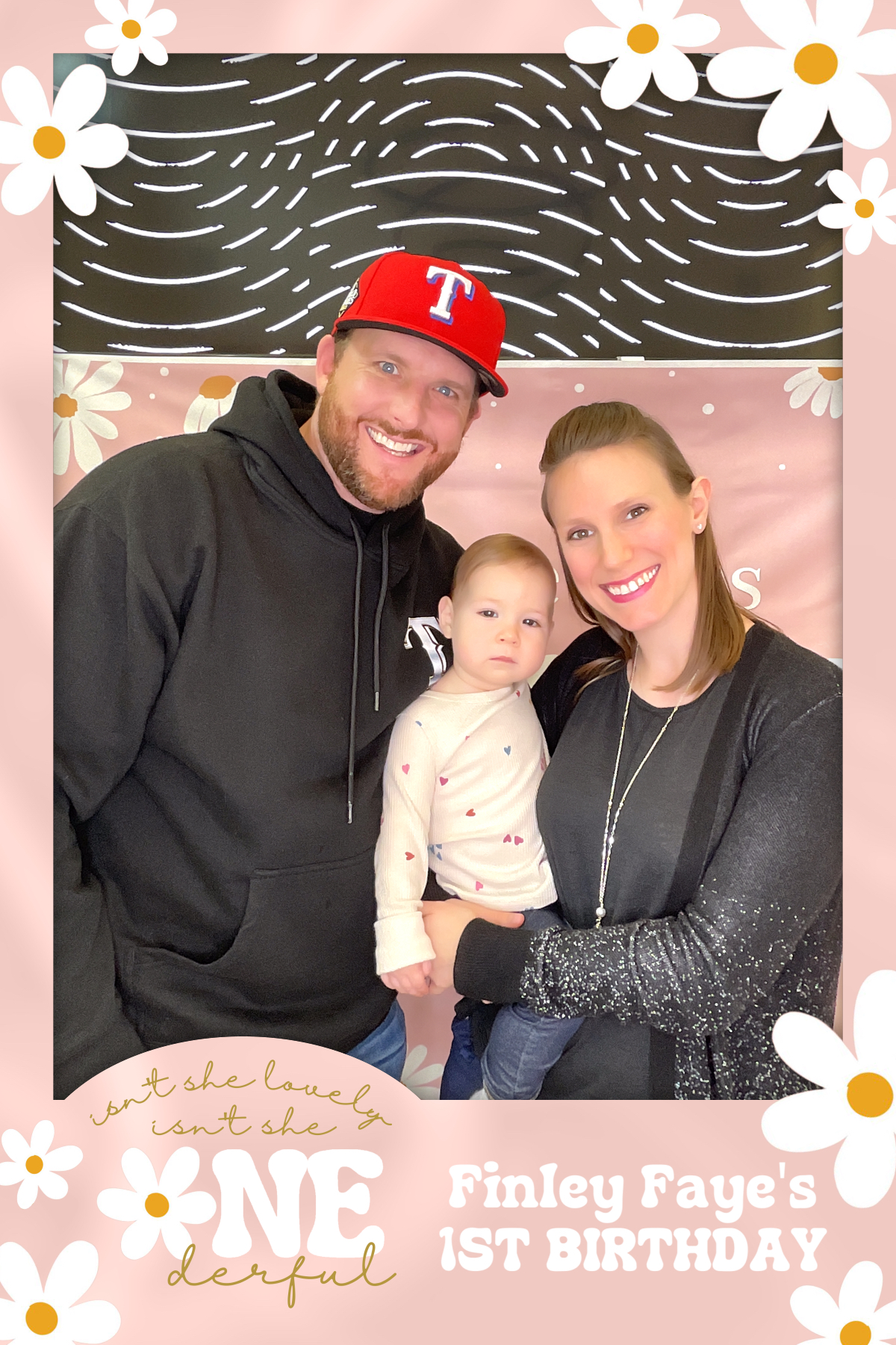 FINLEY FAYE'S 1ST BIRTHDAY PARTY | View more photos from the event at gallery.rckapturedmemories.com/u/RCKapturedMemories/FINLEY-FAYES-1ST-BIRTHDAY-PARTY