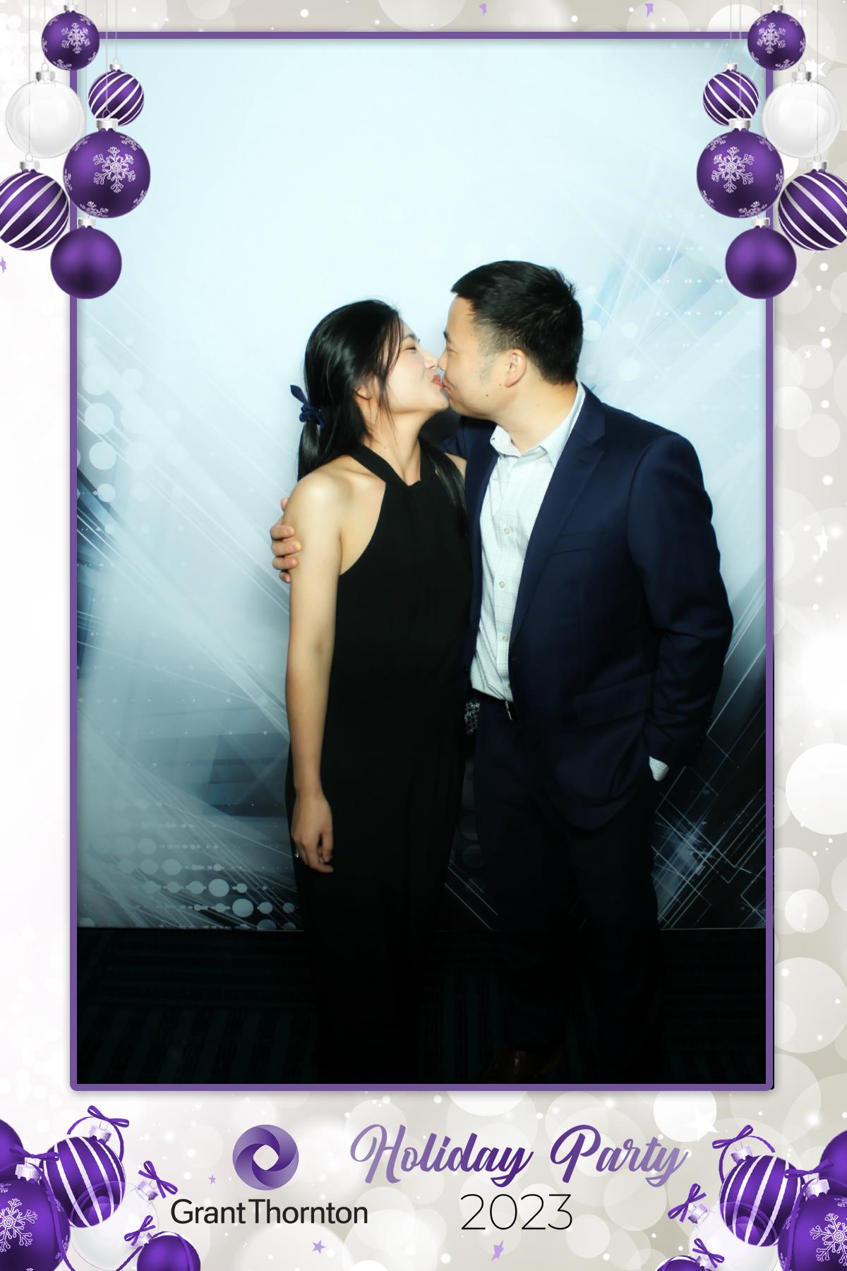 GRANT THORNTON HOLIDAY PARTY | View more photos from the event at gallery.rckapturedmemories.com/u/RCKapturedMemories/GRANT-THORNTON-HOLIDAY-PARTY