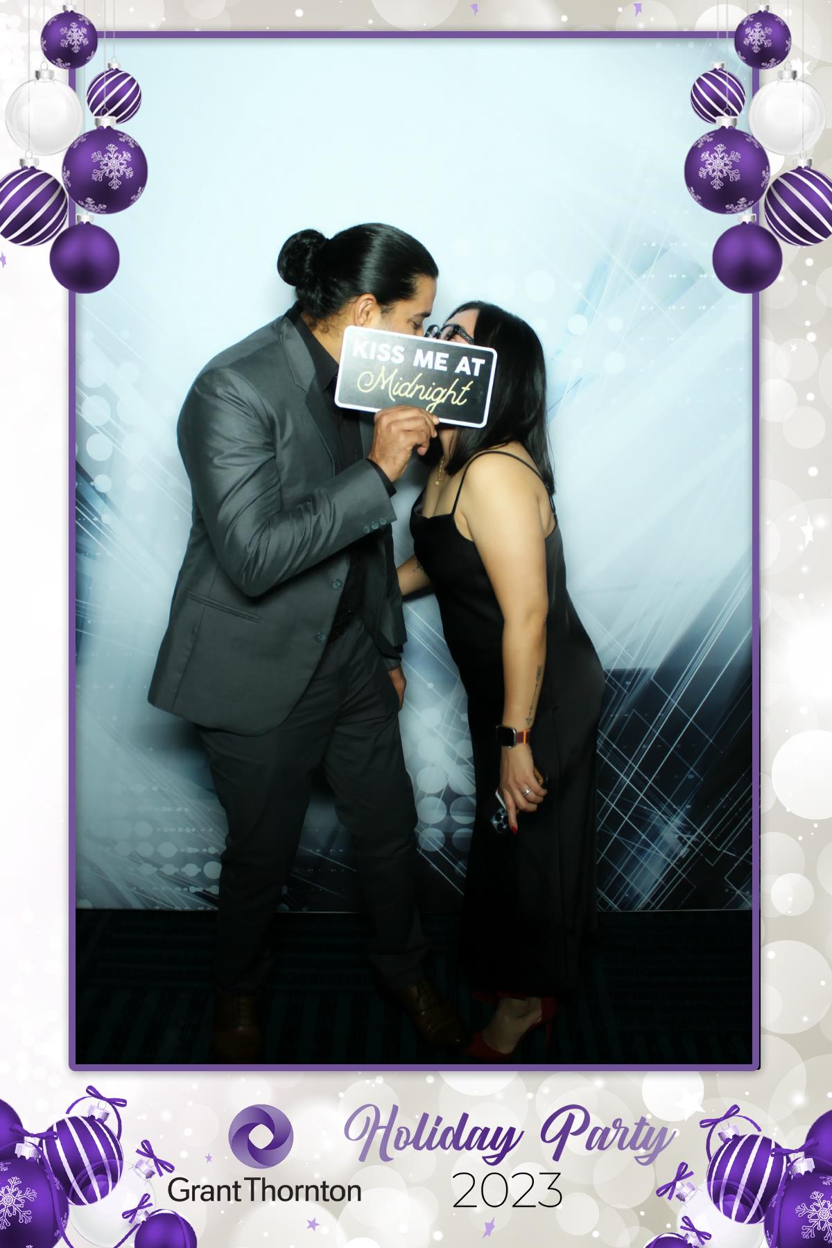 GRANT THORNTON HOLIDAY PARTY | View more photos from the event at gallery.rckapturedmemories.com/u/RCKapturedMemories/GRANT-THORNTON-HOLIDAY-PARTY