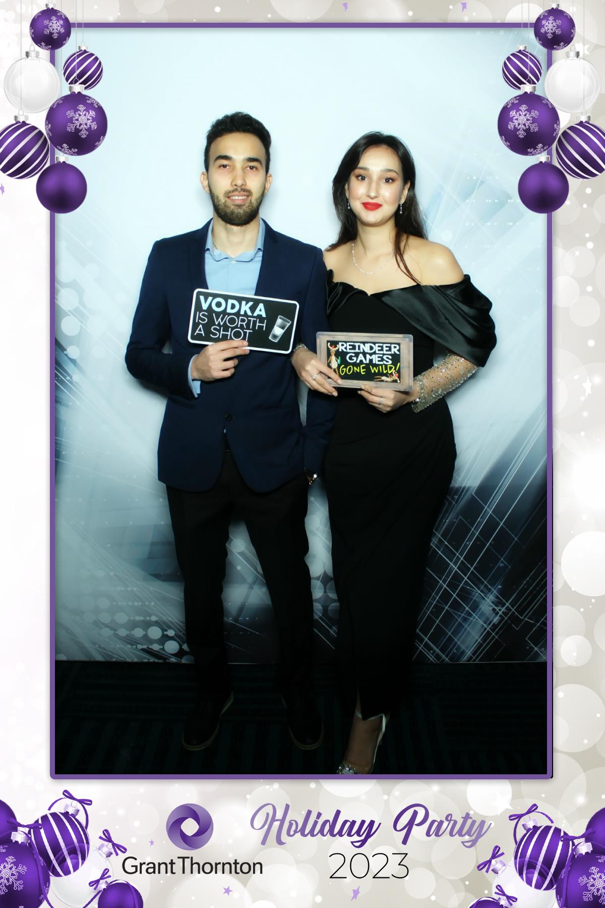 GRANT THORNTON HOLIDAY PARTY | View more photos from the event at gallery.rckapturedmemories.com/u/RCKapturedMemories/GRANT-THORNTON-HOLIDAY-PARTY