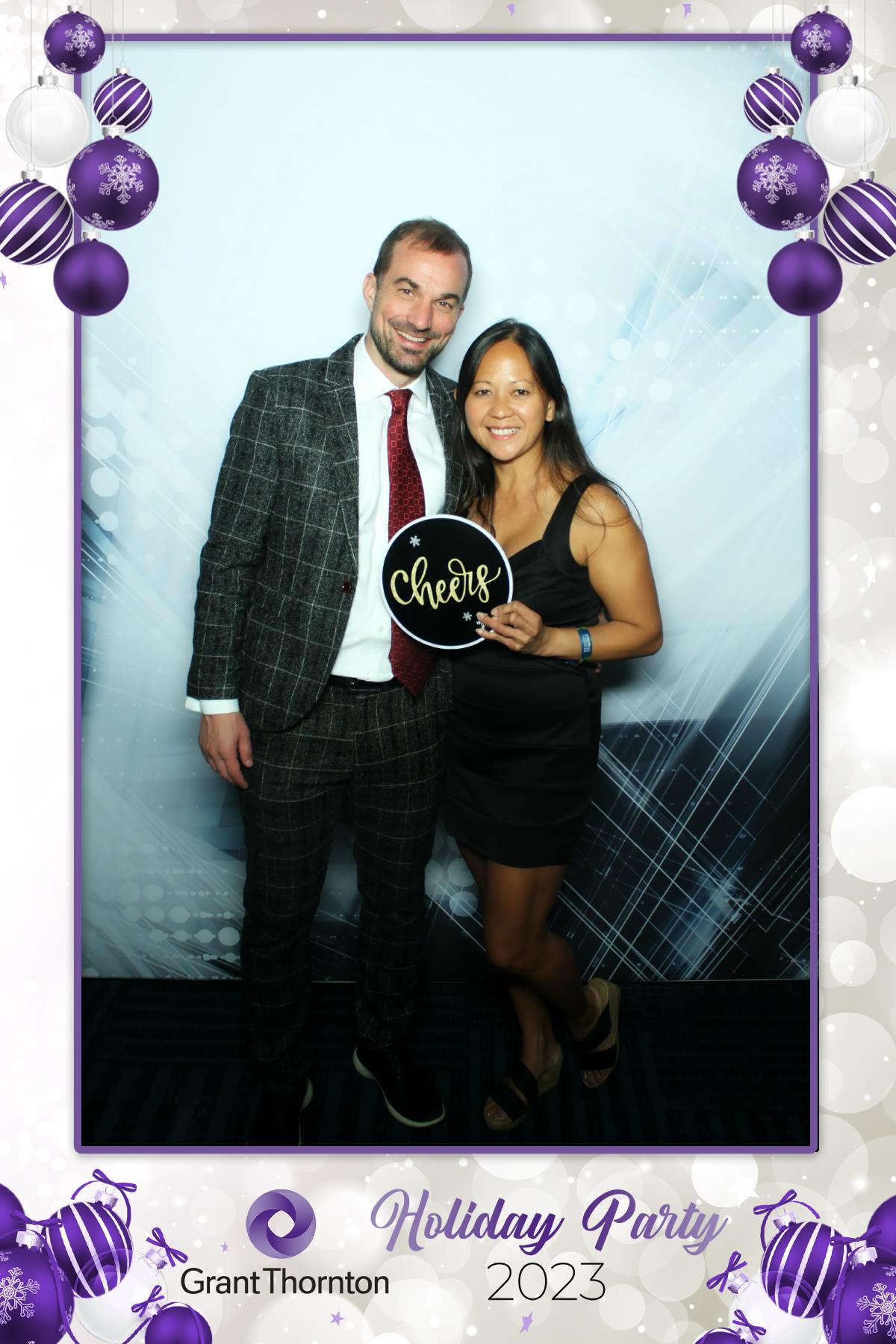 GRANT THORNTON HOLIDAY PARTY | View more photos from the event at gallery.rckapturedmemories.com/u/RCKapturedMemories/GRANT-THORNTON-HOLIDAY-PARTY