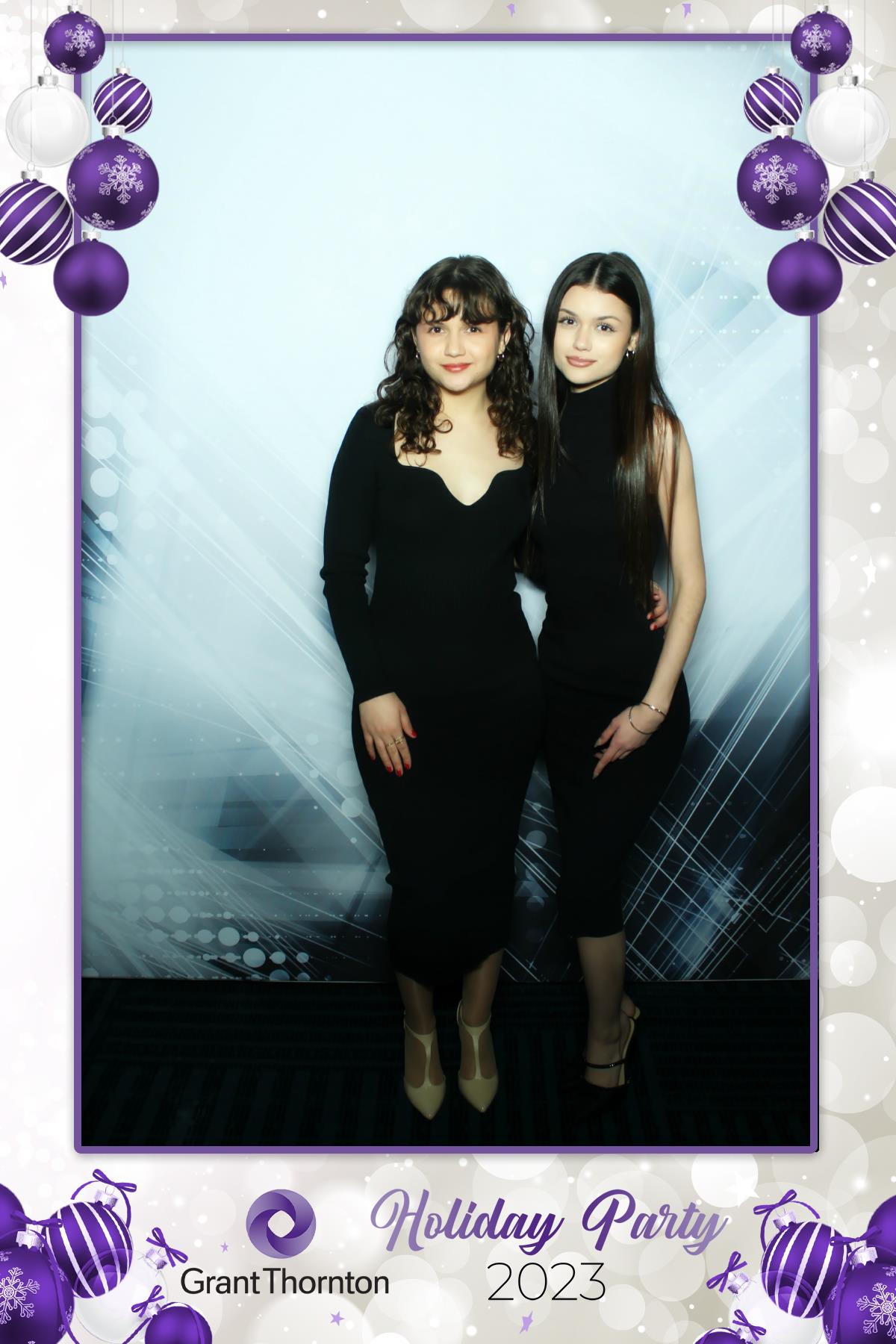 GRANT THORNTON HOLIDAY PARTY | View more photos from the event at gallery.rckapturedmemories.com/u/RCKapturedMemories/GRANT-THORNTON-HOLIDAY-PARTY