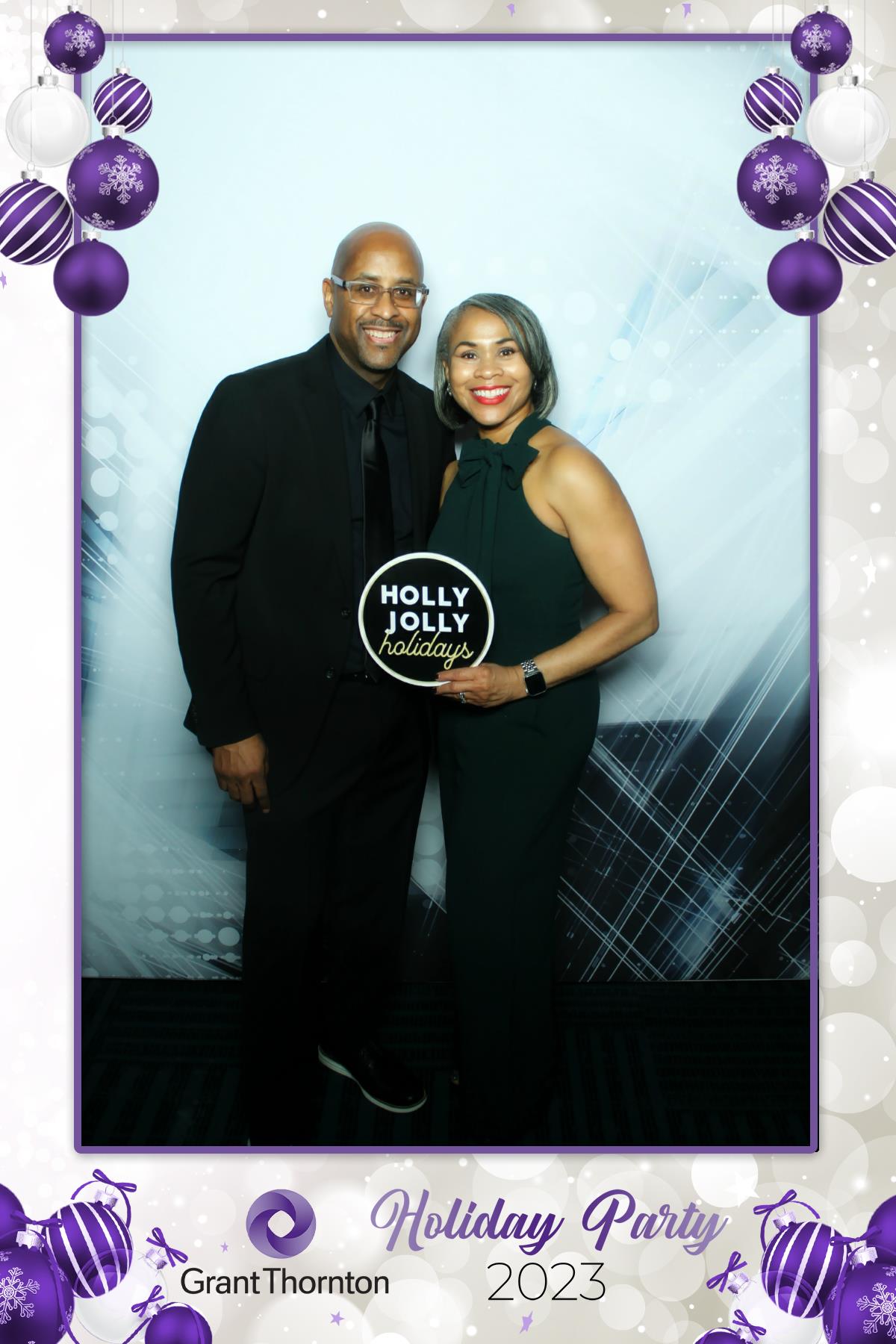 GRANT THORNTON HOLIDAY PARTY | View more photos from the event at gallery.rckapturedmemories.com/u/RCKapturedMemories/GRANT-THORNTON-HOLIDAY-PARTY