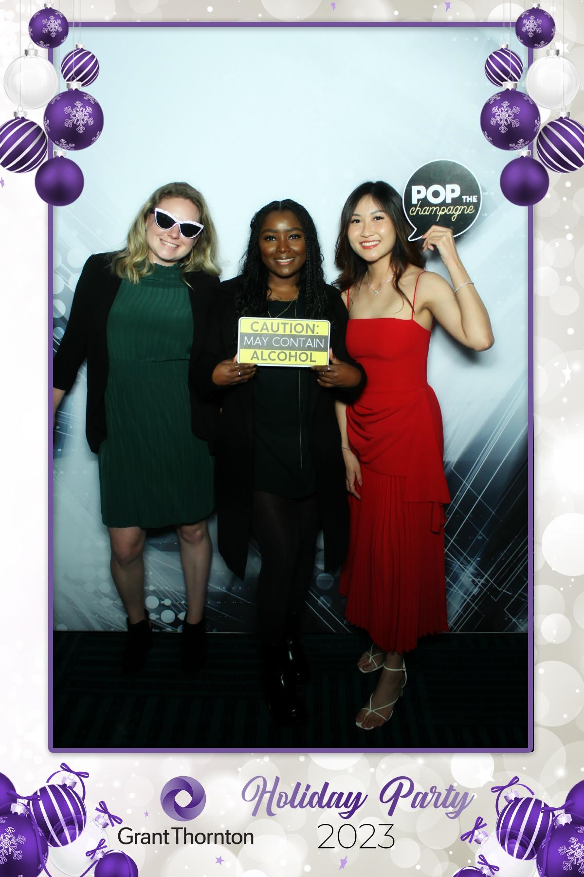 GRANT THORNTON HOLIDAY PARTY | View more photos from the event at gallery.rckapturedmemories.com/u/RCKapturedMemories/GRANT-THORNTON-HOLIDAY-PARTY