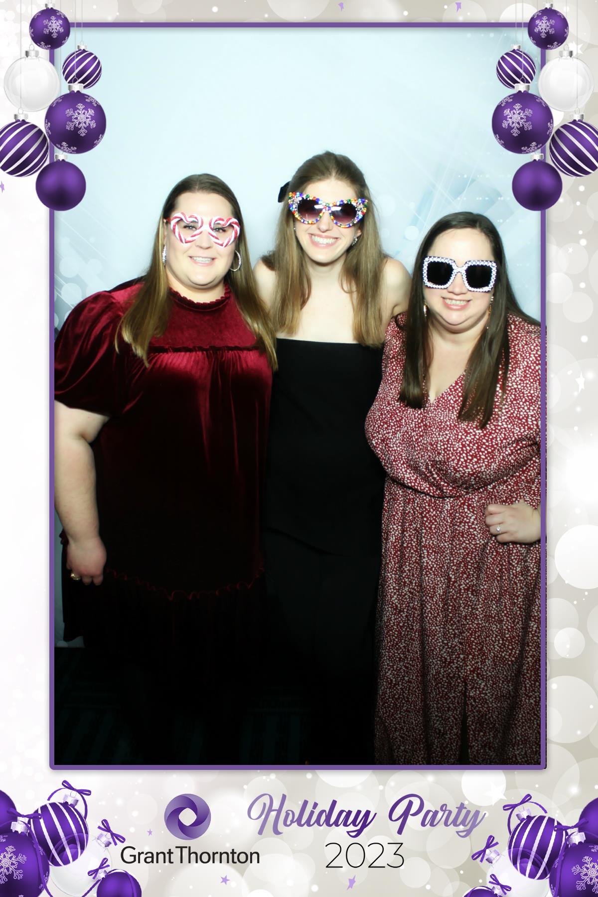 GRANT THORNTON HOLIDAY PARTY | View more photos from the event at gallery.rckapturedmemories.com/u/RCKapturedMemories/GRANT-THORNTON-HOLIDAY-PARTY