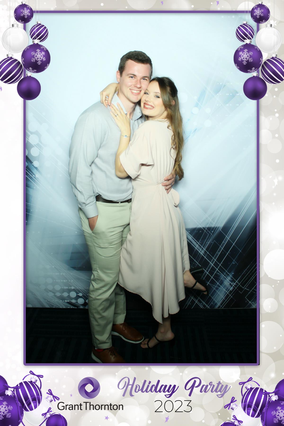 GRANT THORNTON HOLIDAY PARTY | View more photos from the event at gallery.rckapturedmemories.com/u/RCKapturedMemories/GRANT-THORNTON-HOLIDAY-PARTY