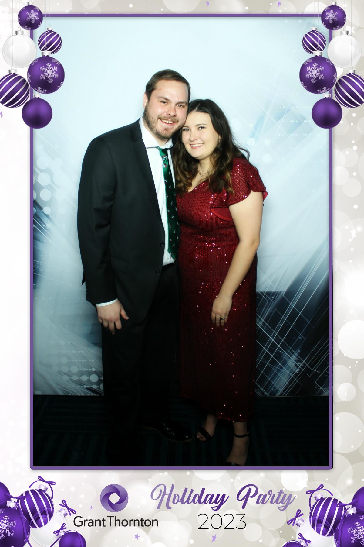 GRANT THORNTON HOLIDAY PARTY | View more photos from the event at gallery.rckapturedmemories.com/u/RCKapturedMemories/GRANT-THORNTON-HOLIDAY-PARTY