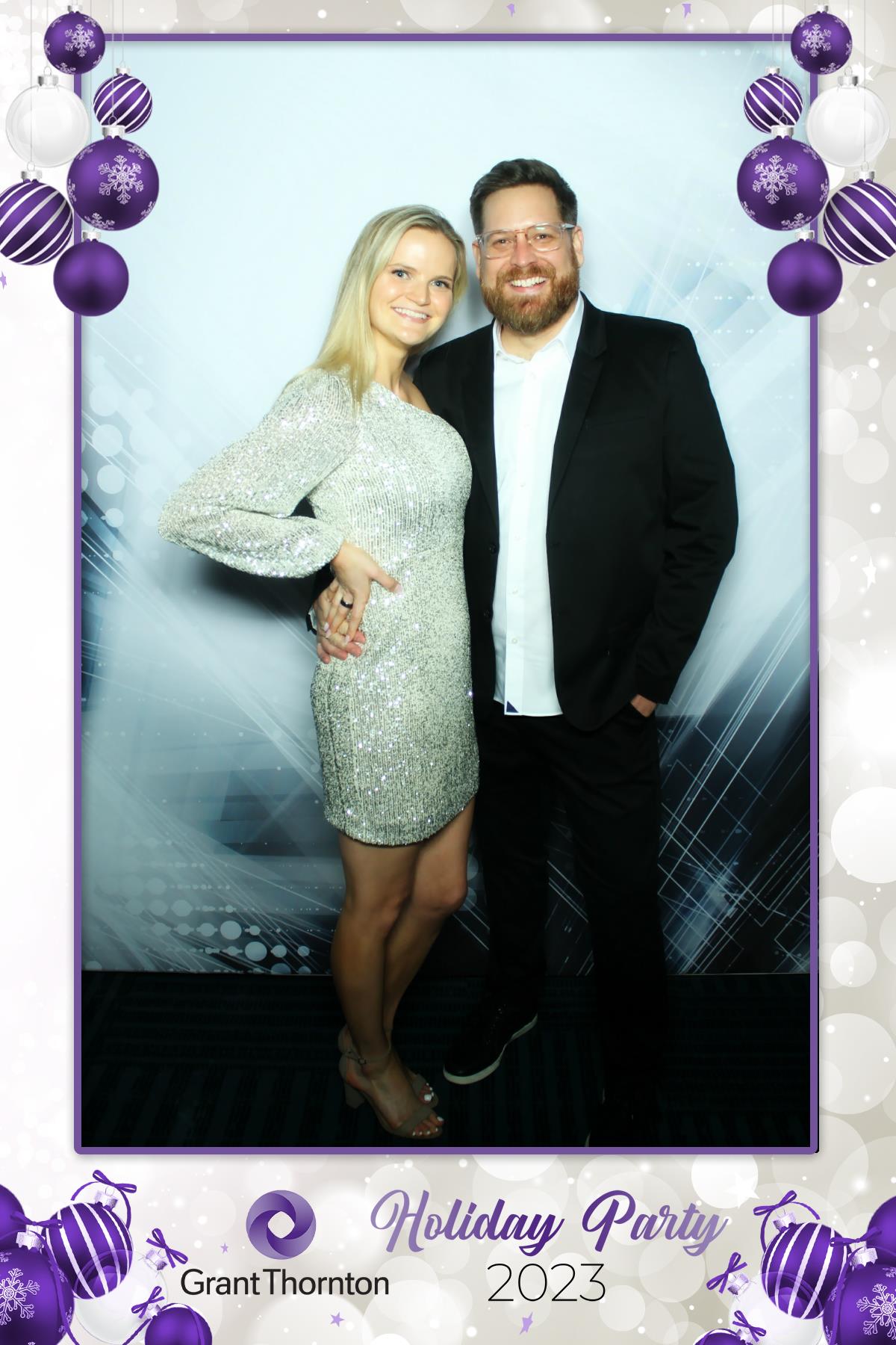 GRANT THORNTON HOLIDAY PARTY | View more photos from the event at gallery.rckapturedmemories.com/u/RCKapturedMemories/GRANT-THORNTON-HOLIDAY-PARTY