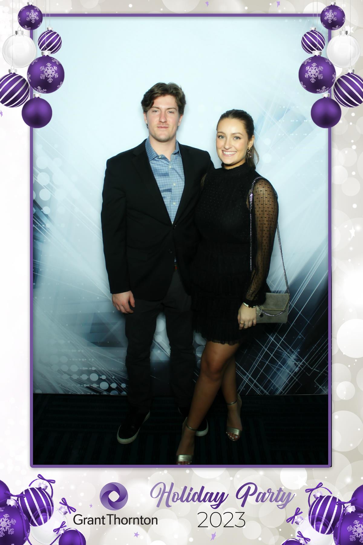 GRANT THORNTON HOLIDAY PARTY | View more photos from the event at gallery.rckapturedmemories.com/u/RCKapturedMemories/GRANT-THORNTON-HOLIDAY-PARTY