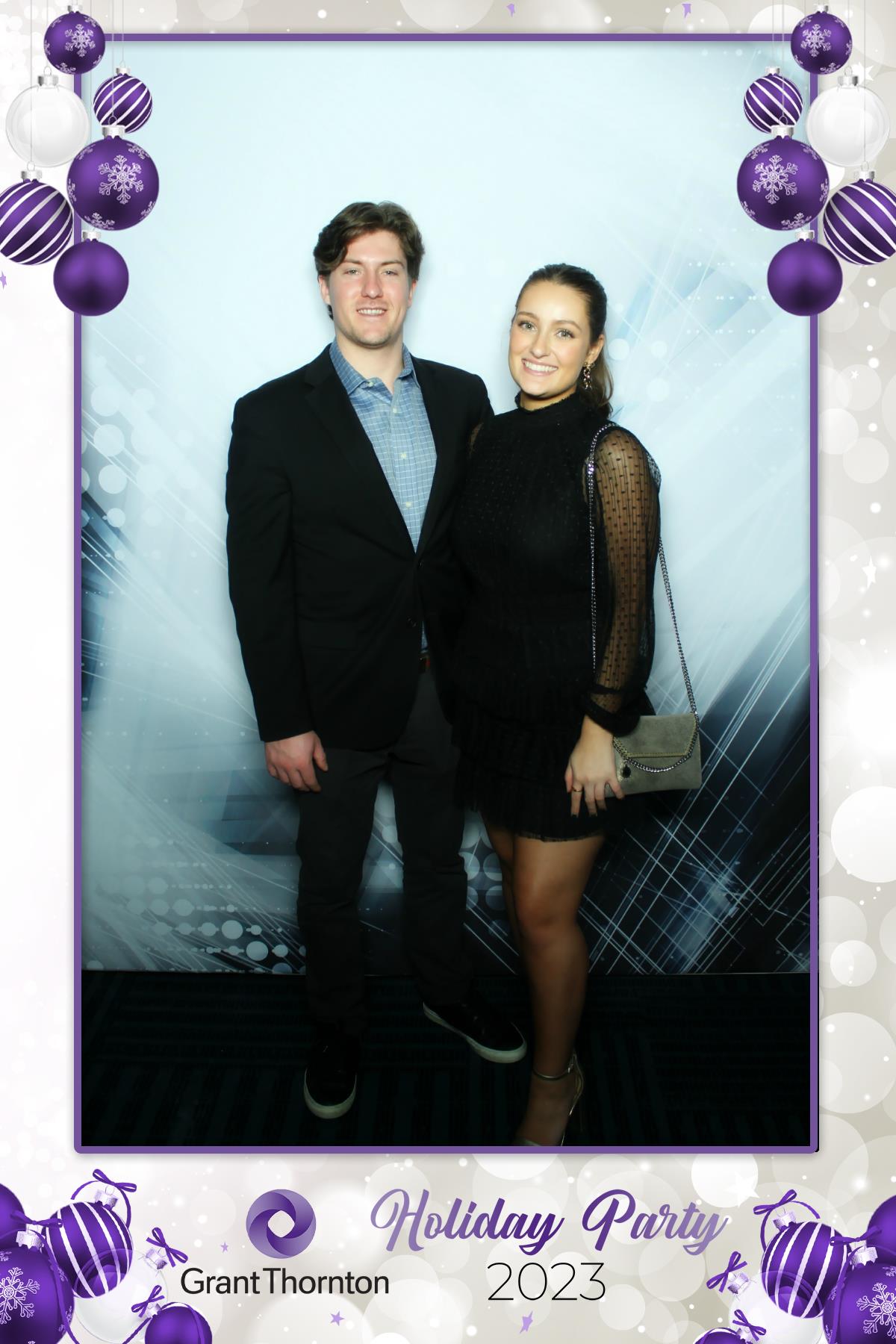 GRANT THORNTON HOLIDAY PARTY | View more photos from the event at gallery.rckapturedmemories.com/u/RCKapturedMemories/GRANT-THORNTON-HOLIDAY-PARTY