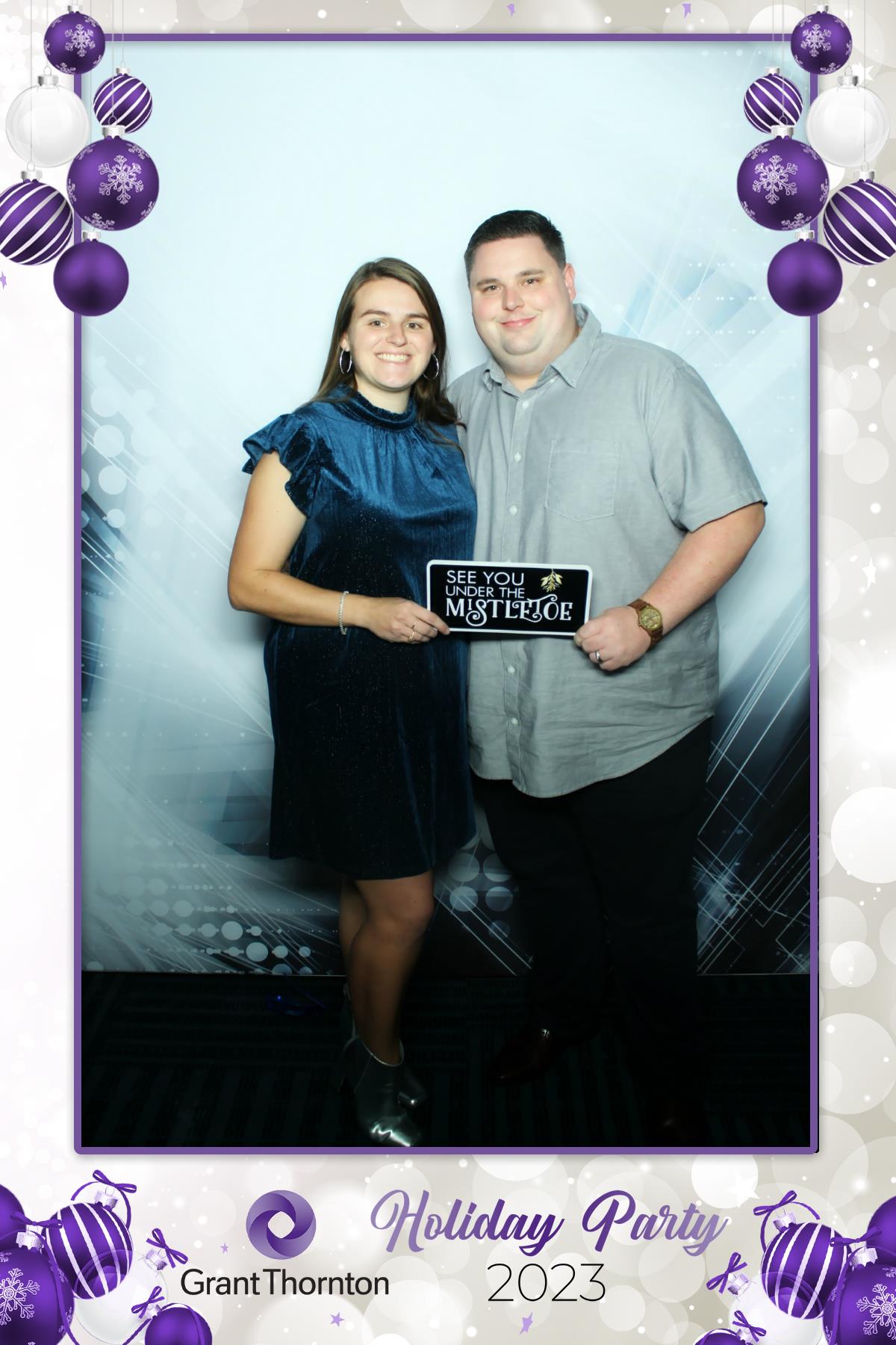 GRANT THORNTON HOLIDAY PARTY | View more photos from the event at gallery.rckapturedmemories.com/u/RCKapturedMemories/GRANT-THORNTON-HOLIDAY-PARTY