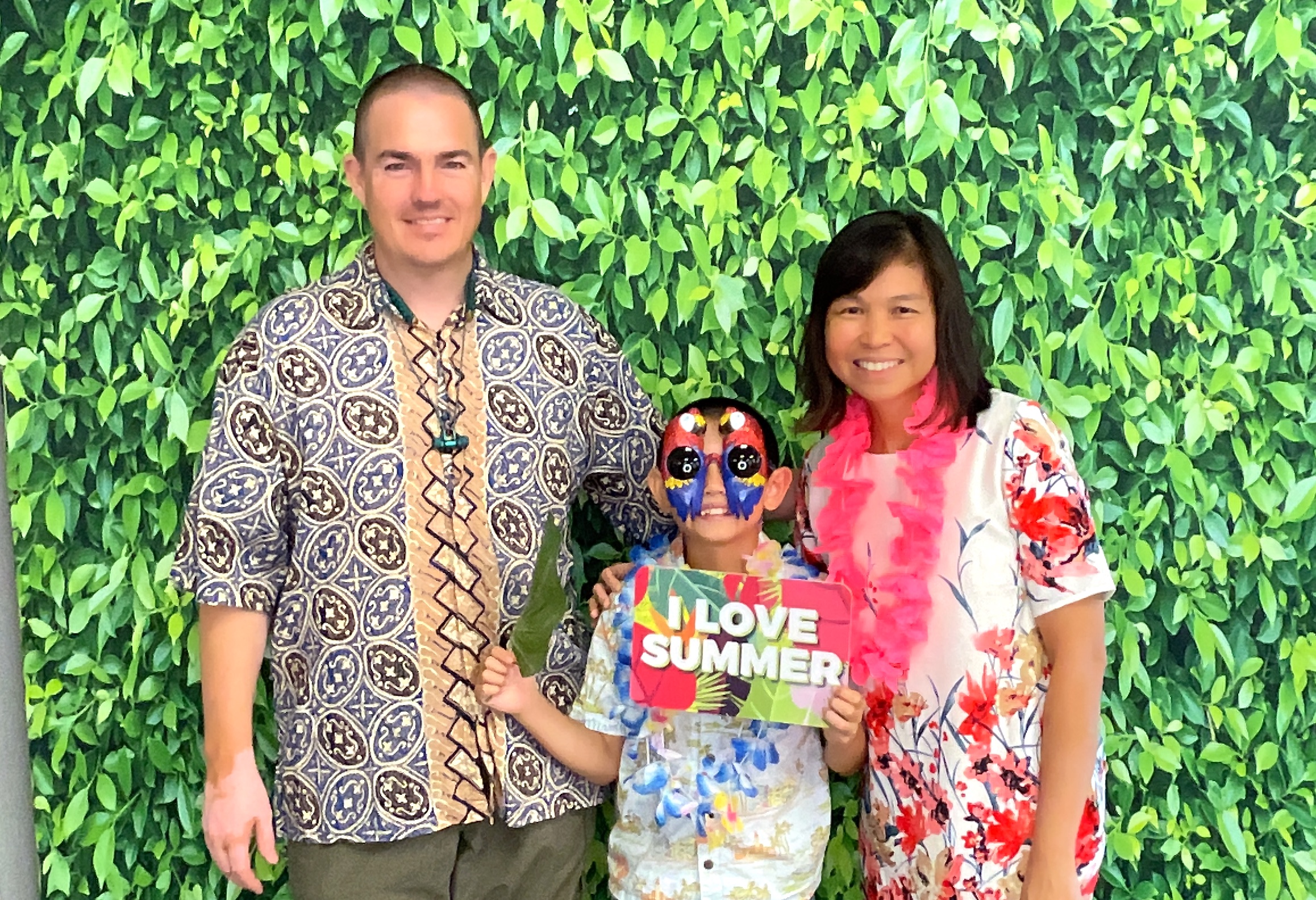 GRYS SUMMER LUAU | View more photos from the event at gallery.rckapturedmemories.com/u/RCKapturedMemories/GRYS-SUMMER-LUAU
