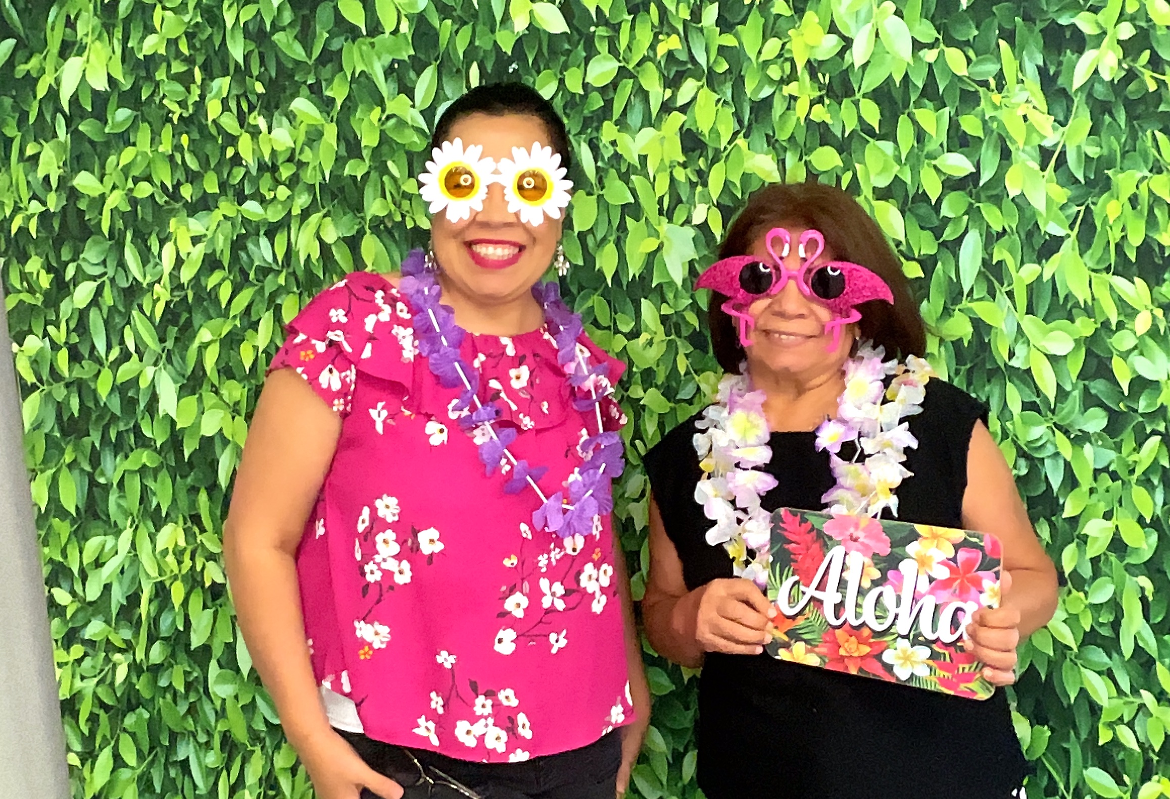 GRYS SUMMER LUAU | View more photos from the event at gallery.rckapturedmemories.com/u/RCKapturedMemories/GRYS-SUMMER-LUAU