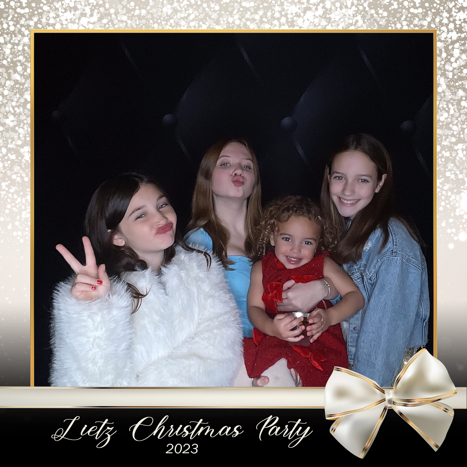 LIETZ CHRISTMAS PARTY | View more photos from the event at gallery.rckapturedmemories.com/u/RCKapturedMemories/LIETZ-CHRISTMAS-PARTY