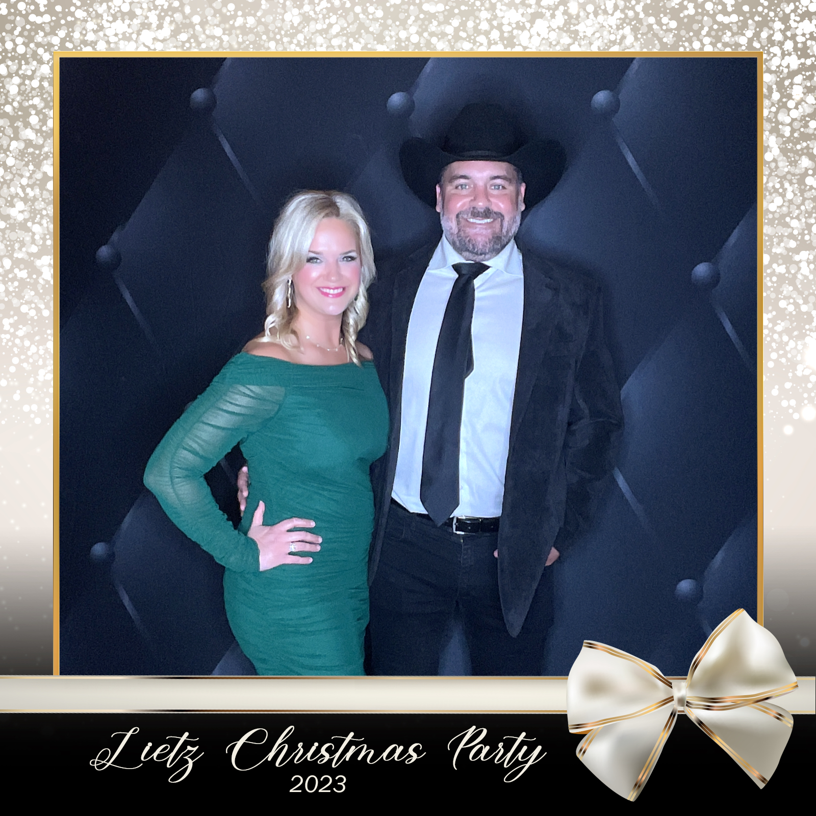 LIETZ CHRISTMAS PARTY | View more photos from the event at gallery.rckapturedmemories.com/u/RCKapturedMemories/LIETZ-CHRISTMAS-PARTY