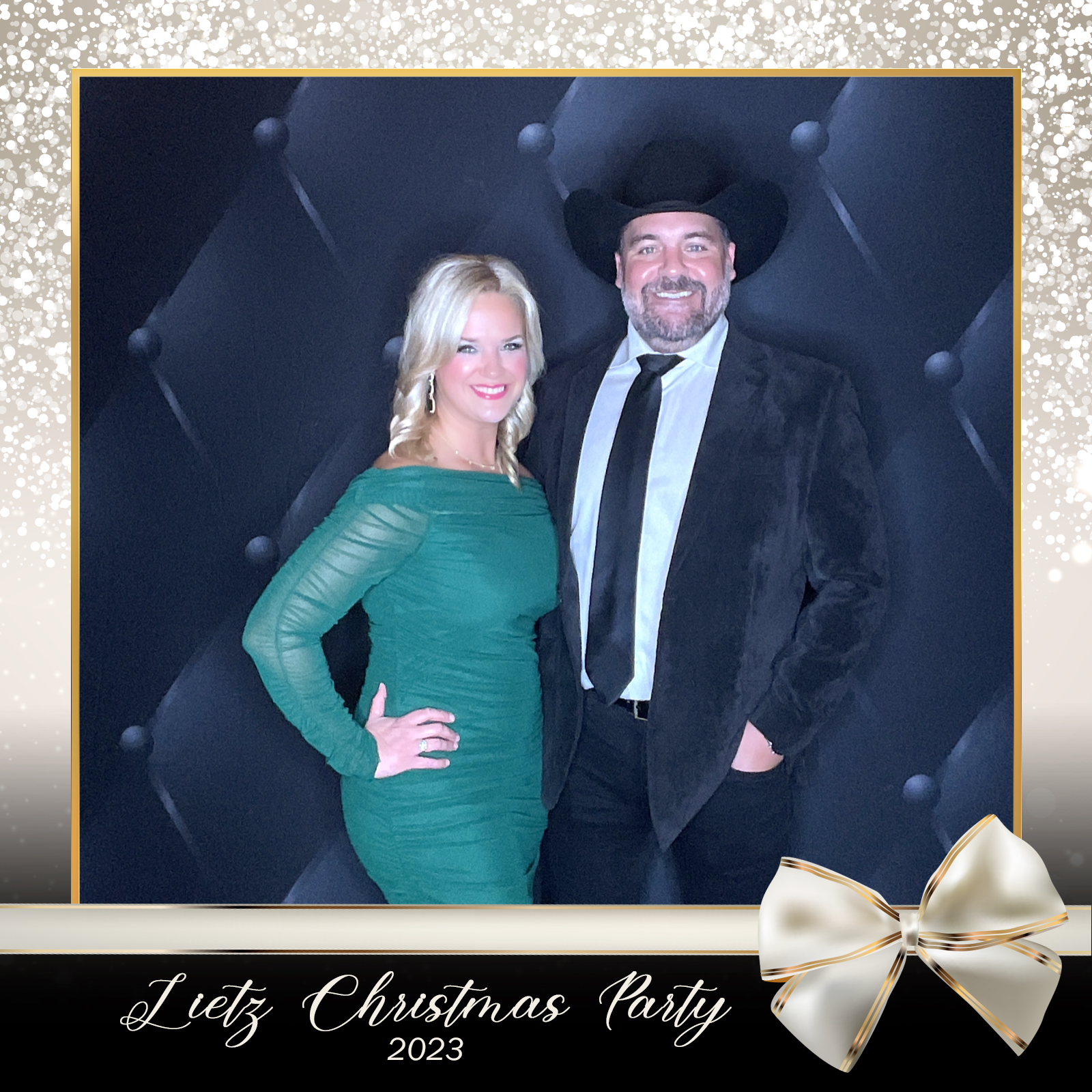 LIETZ CHRISTMAS PARTY | View more photos from the event at gallery.rckapturedmemories.com/u/RCKapturedMemories/LIETZ-CHRISTMAS-PARTY