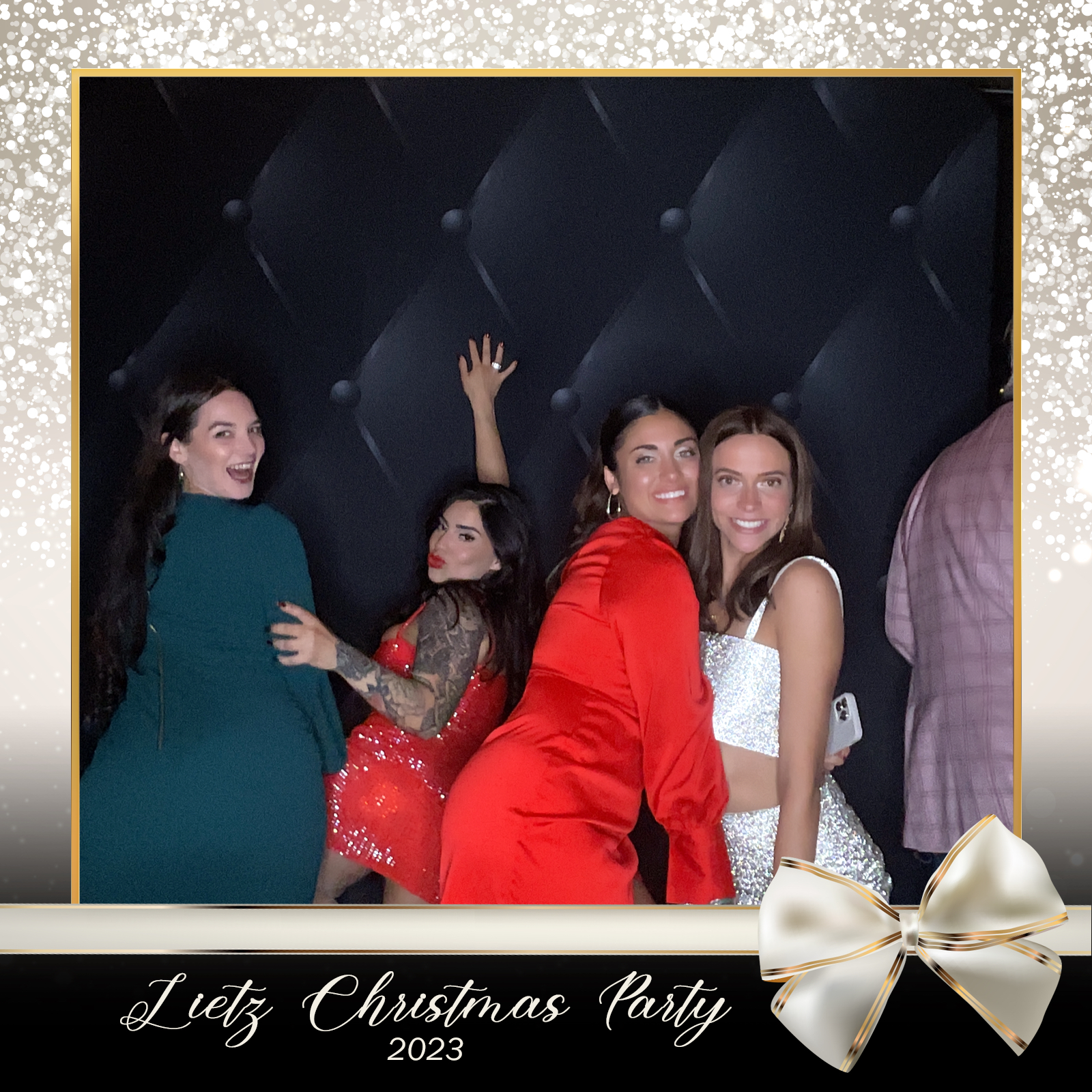 LIETZ CHRISTMAS PARTY | View more photos from the event at gallery.rckapturedmemories.com/u/RCKapturedMemories/LIETZ-CHRISTMAS-PARTY