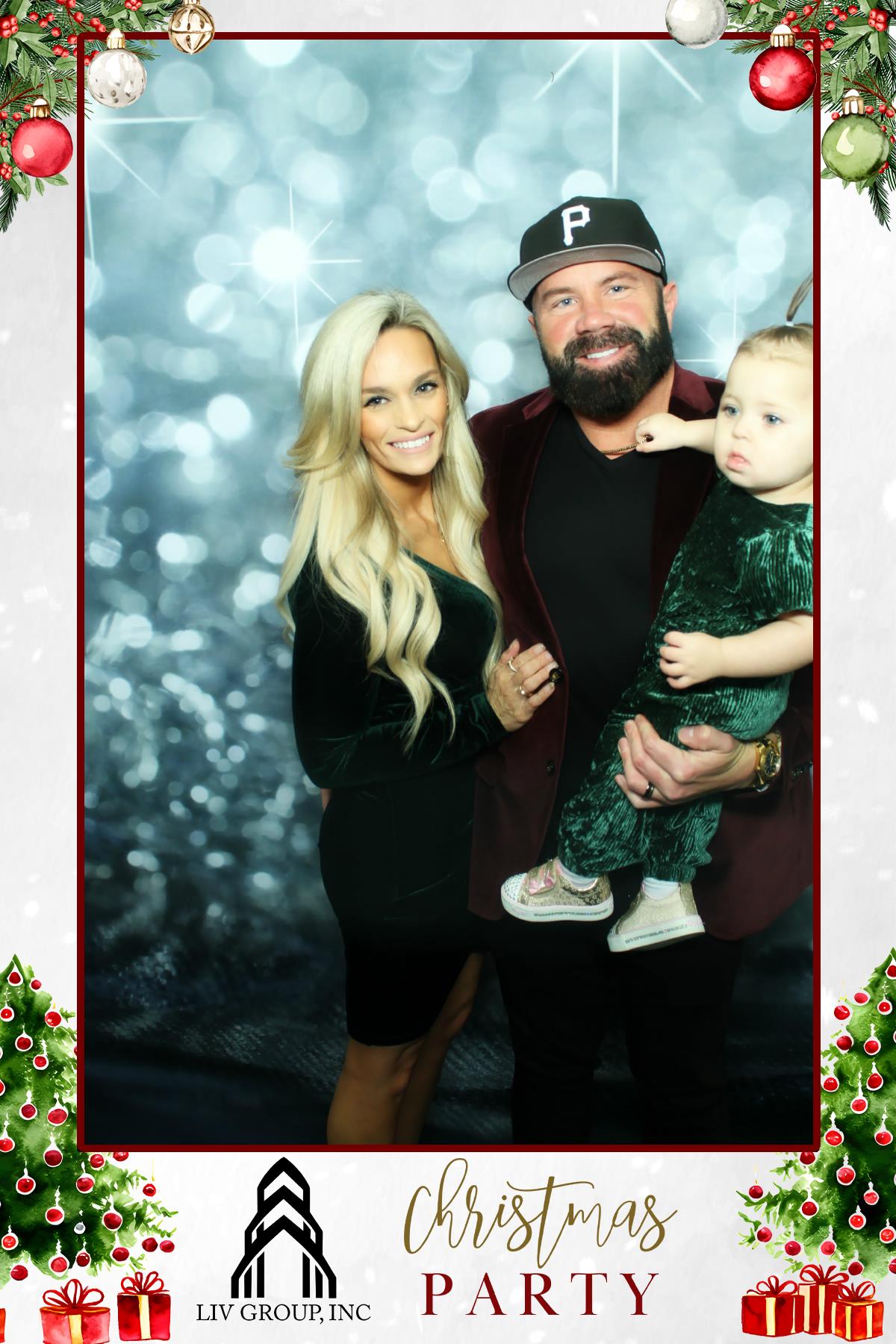 LIV GROUP CHRISTMAS PARTY | View more photos from the event at gallery.rckapturedmemories.com/u/RCKapturedMemories/LIV-GROUP-CHRISTMAS-PARTY