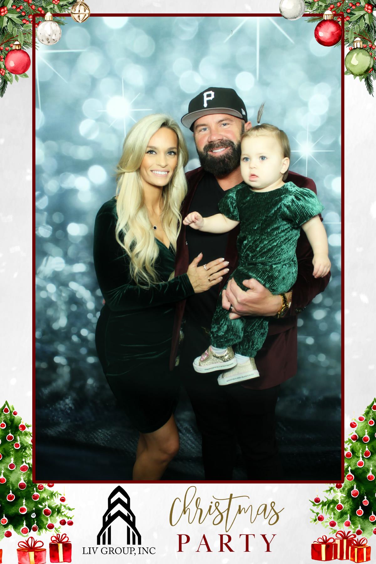LIV GROUP CHRISTMAS PARTY | View more photos from the event at gallery.rckapturedmemories.com/u/RCKapturedMemories/LIV-GROUP-CHRISTMAS-PARTY