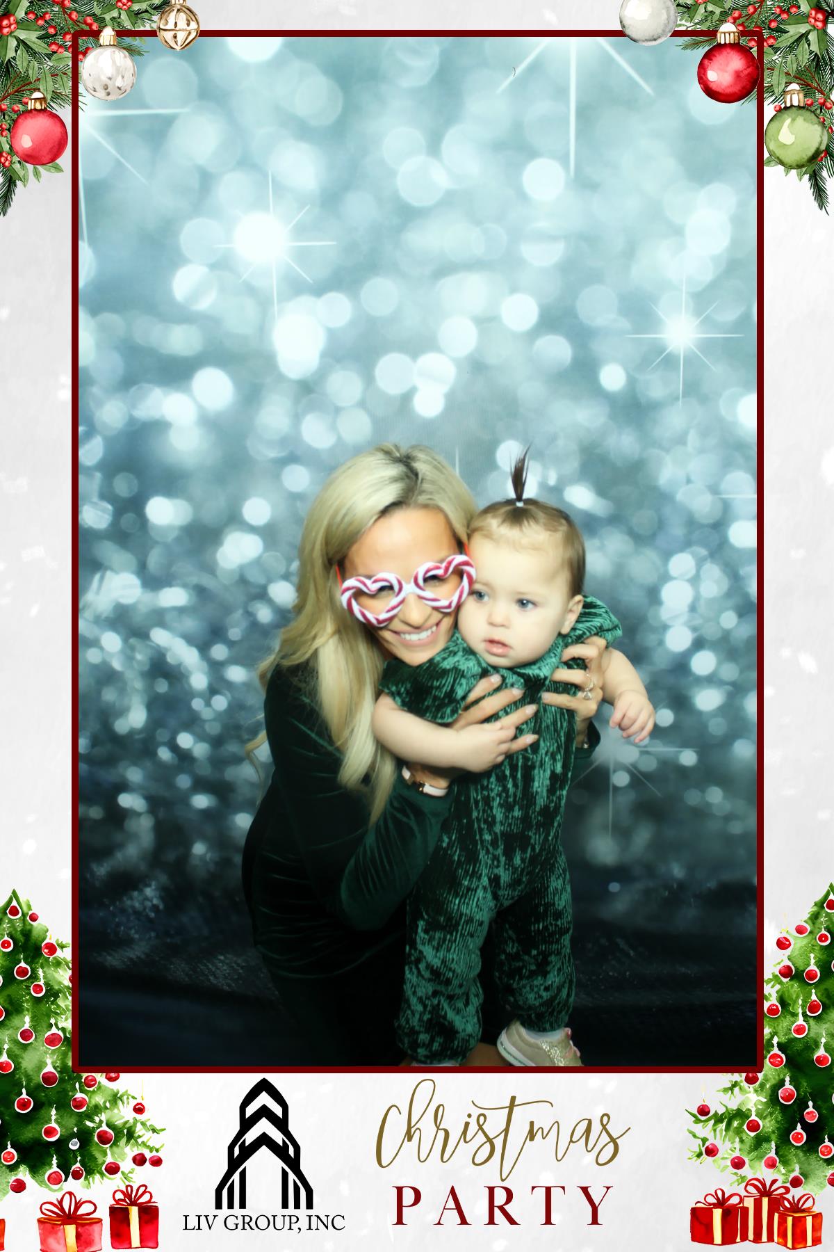 LIV GROUP CHRISTMAS PARTY | View more photos from the event at gallery.rckapturedmemories.com/u/RCKapturedMemories/LIV-GROUP-CHRISTMAS-PARTY