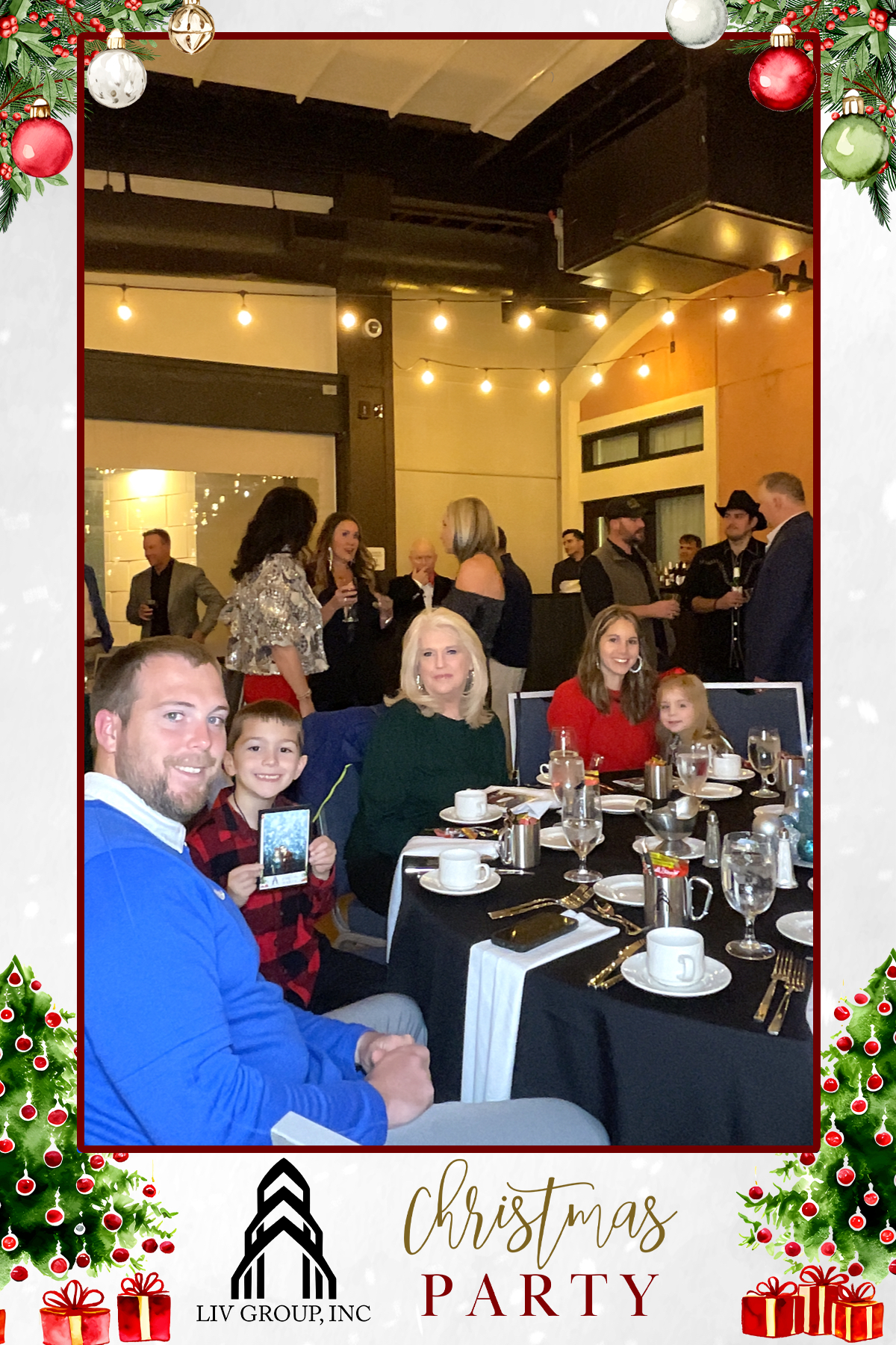 LIV GROUP CHRISTMAS PARTY | View more photos from the event at gallery.rckapturedmemories.com/u/RCKapturedMemories/LIV-GROUP-CHRISTMAS-PARTY