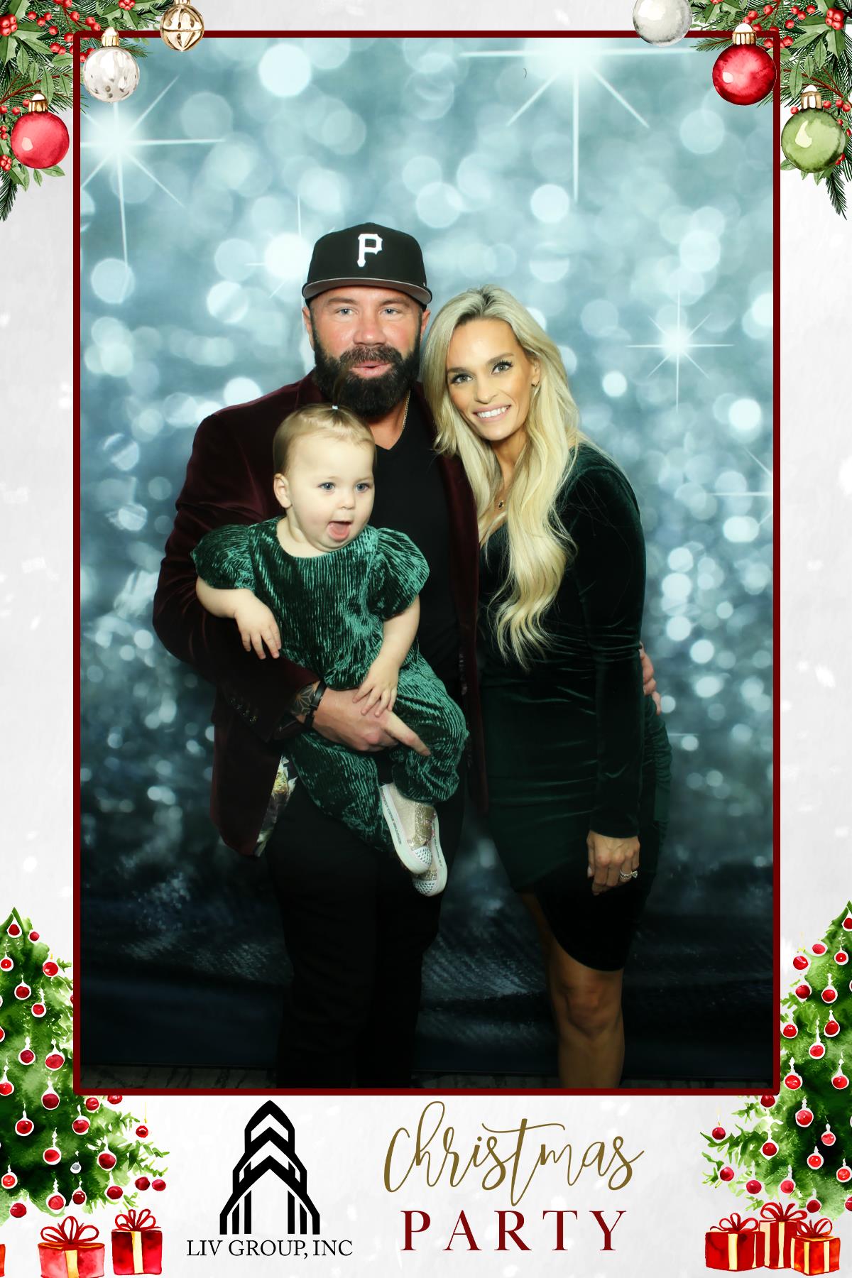 LIV GROUP CHRISTMAS PARTY | View more photos from the event at gallery.rckapturedmemories.com/u/RCKapturedMemories/LIV-GROUP-CHRISTMAS-PARTY