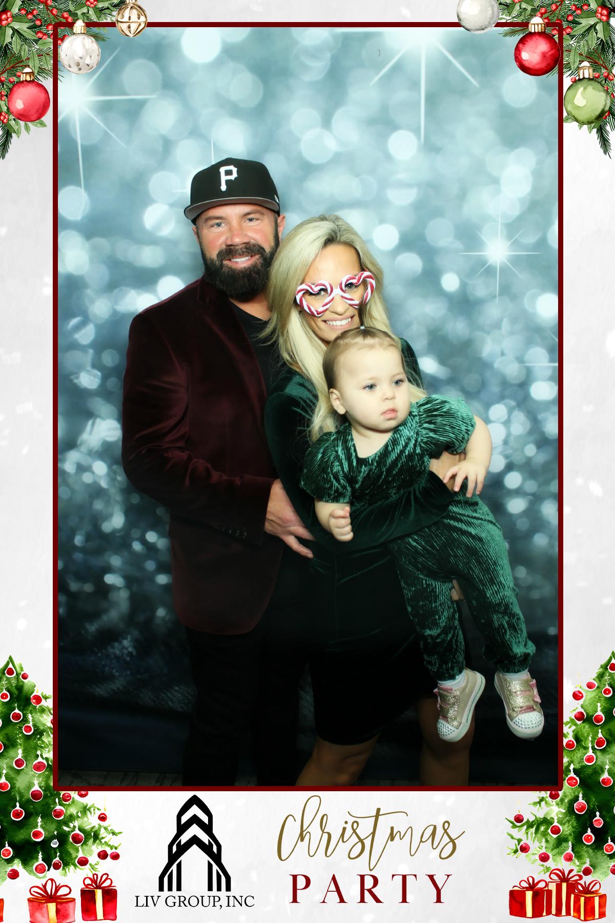 LIV GROUP CHRISTMAS PARTY | View more photos from the event at gallery.rckapturedmemories.com/u/RCKapturedMemories/LIV-GROUP-CHRISTMAS-PARTY