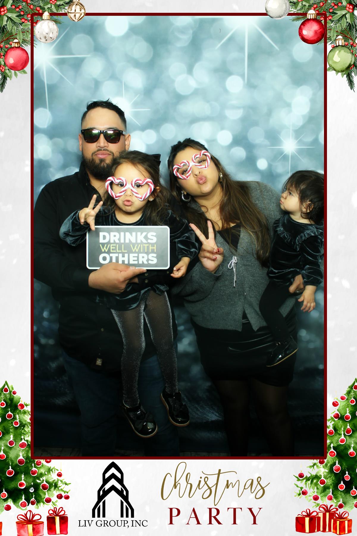 LIV GROUP CHRISTMAS PARTY | View more photos from the event at gallery.rckapturedmemories.com/u/RCKapturedMemories/LIV-GROUP-CHRISTMAS-PARTY
