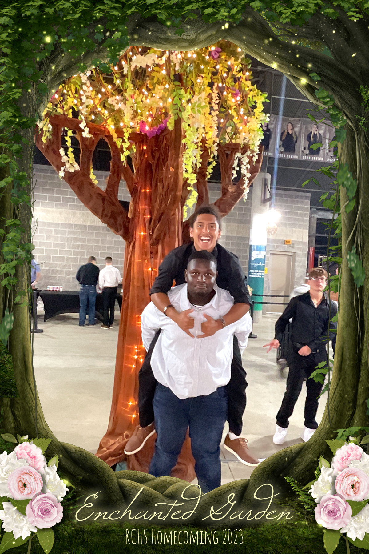 RCHS HOCO 2023 - ENCHANTED GARDEN | View more photos from the event at gallery.rckapturedmemories.com/u/RCKapturedMemories/RCHS-HOCO-2023-ENCHANTED-GARDEN