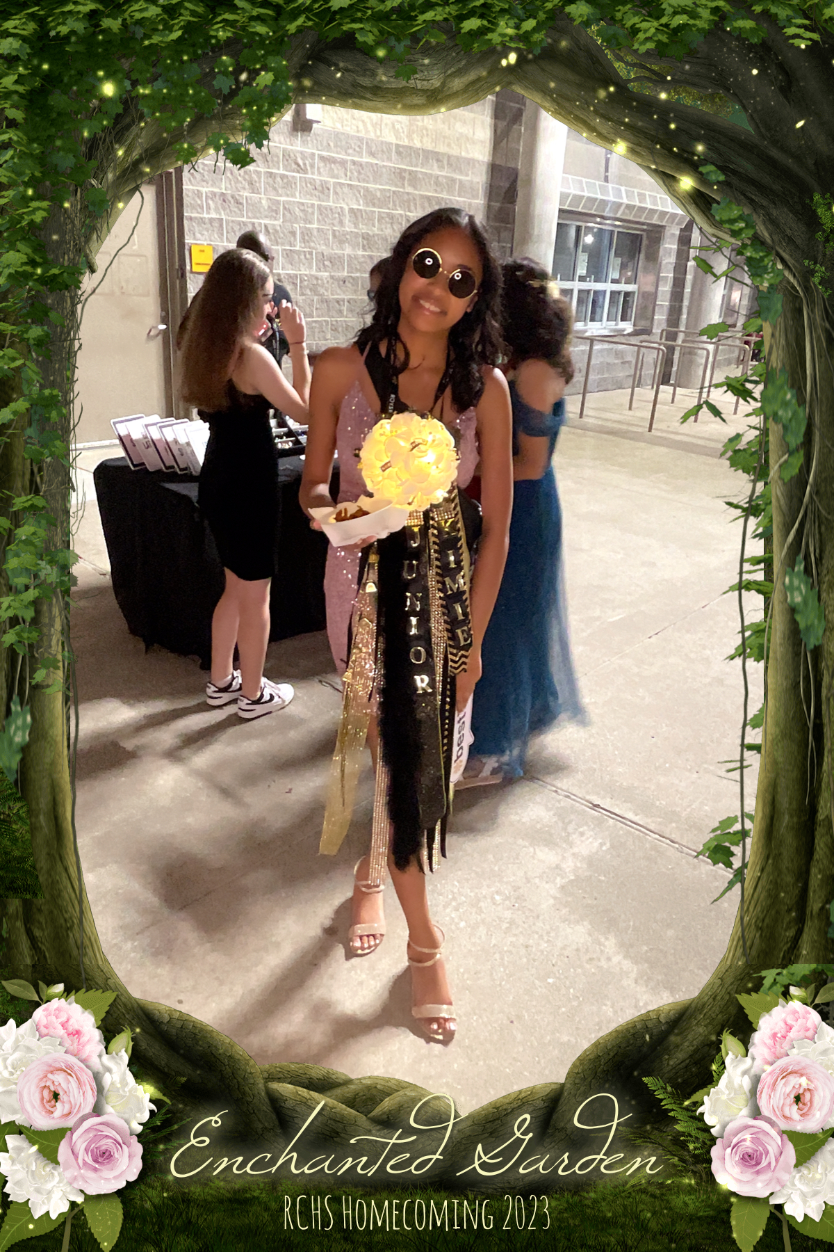 RCHS HOCO 2023 - ENCHANTED GARDEN | View more photos from the event at gallery.rckapturedmemories.com/u/RCKapturedMemories/RCHS-HOCO-2023-ENCHANTED-GARDEN