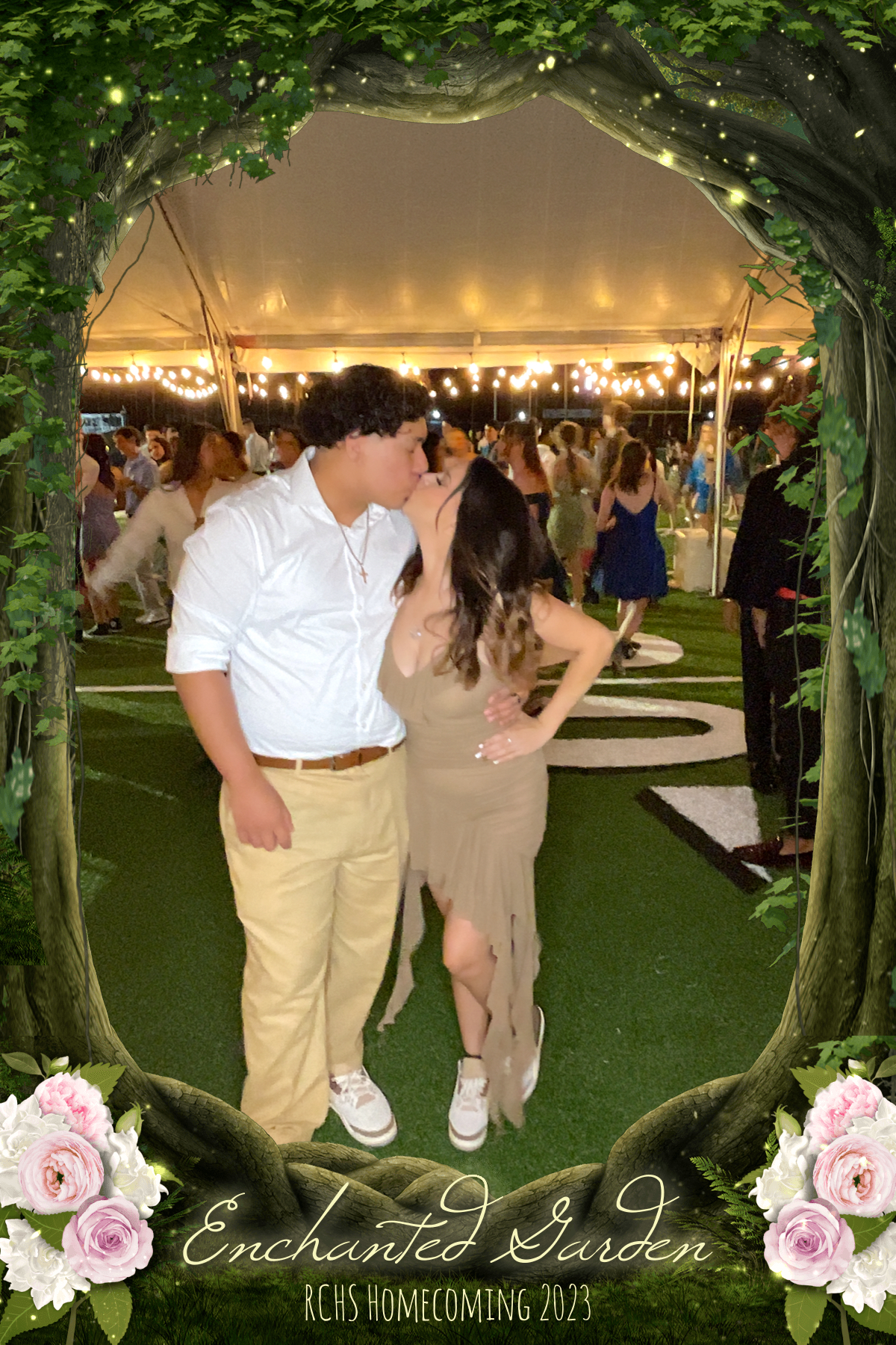 RCHS HOCO 2023 - ENCHANTED GARDEN | View more photos from the event at gallery.rckapturedmemories.com/u/RCKapturedMemories/RCHS-HOCO-2023-ENCHANTED-GARDEN