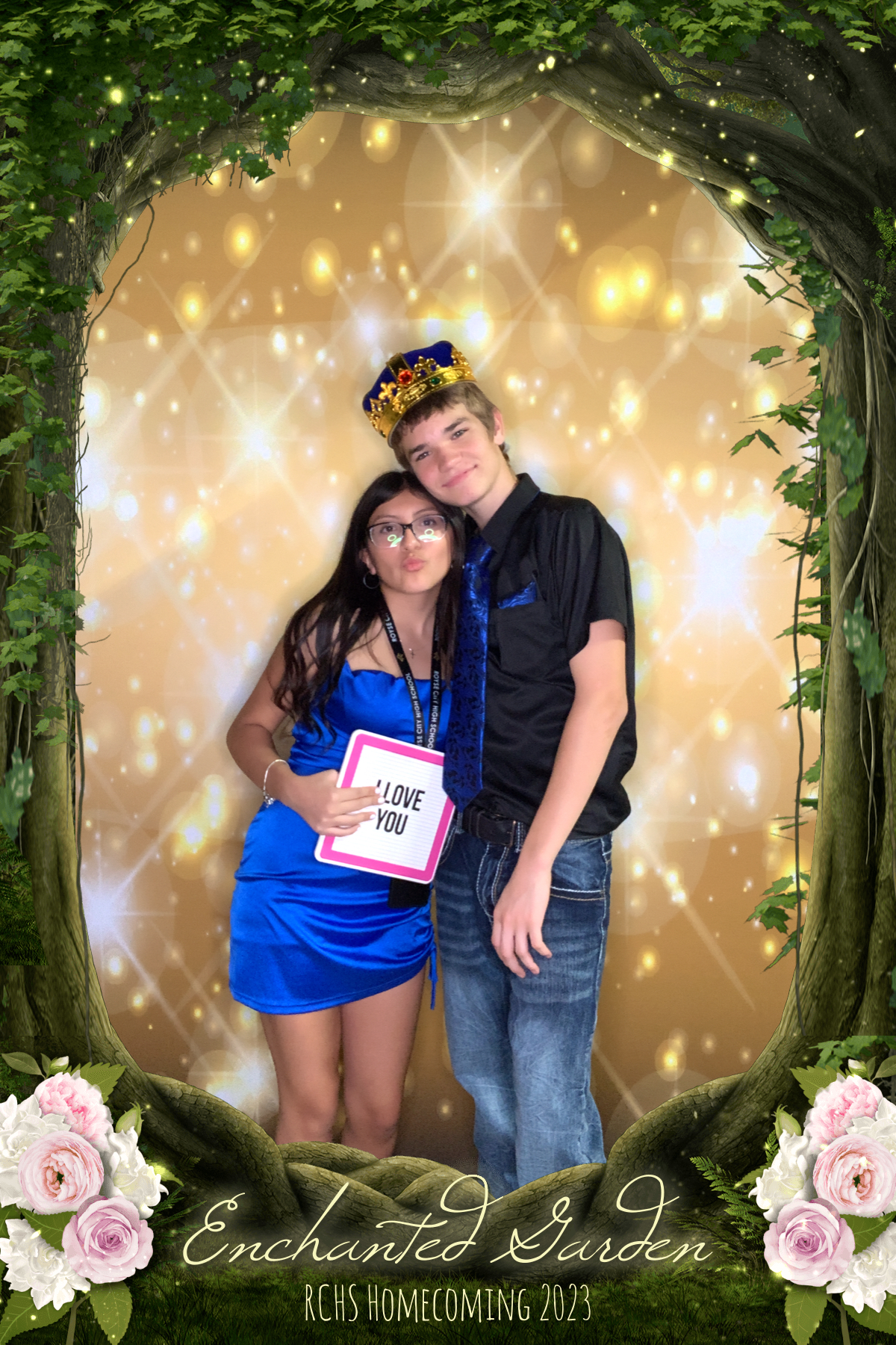 RCHS HOCO 2023 - ENCHANTED GARDEN | View more photos from the event at gallery.rckapturedmemories.com/u/RCKapturedMemories/RCHS-HOCO-2023-ENCHANTED-GARDEN