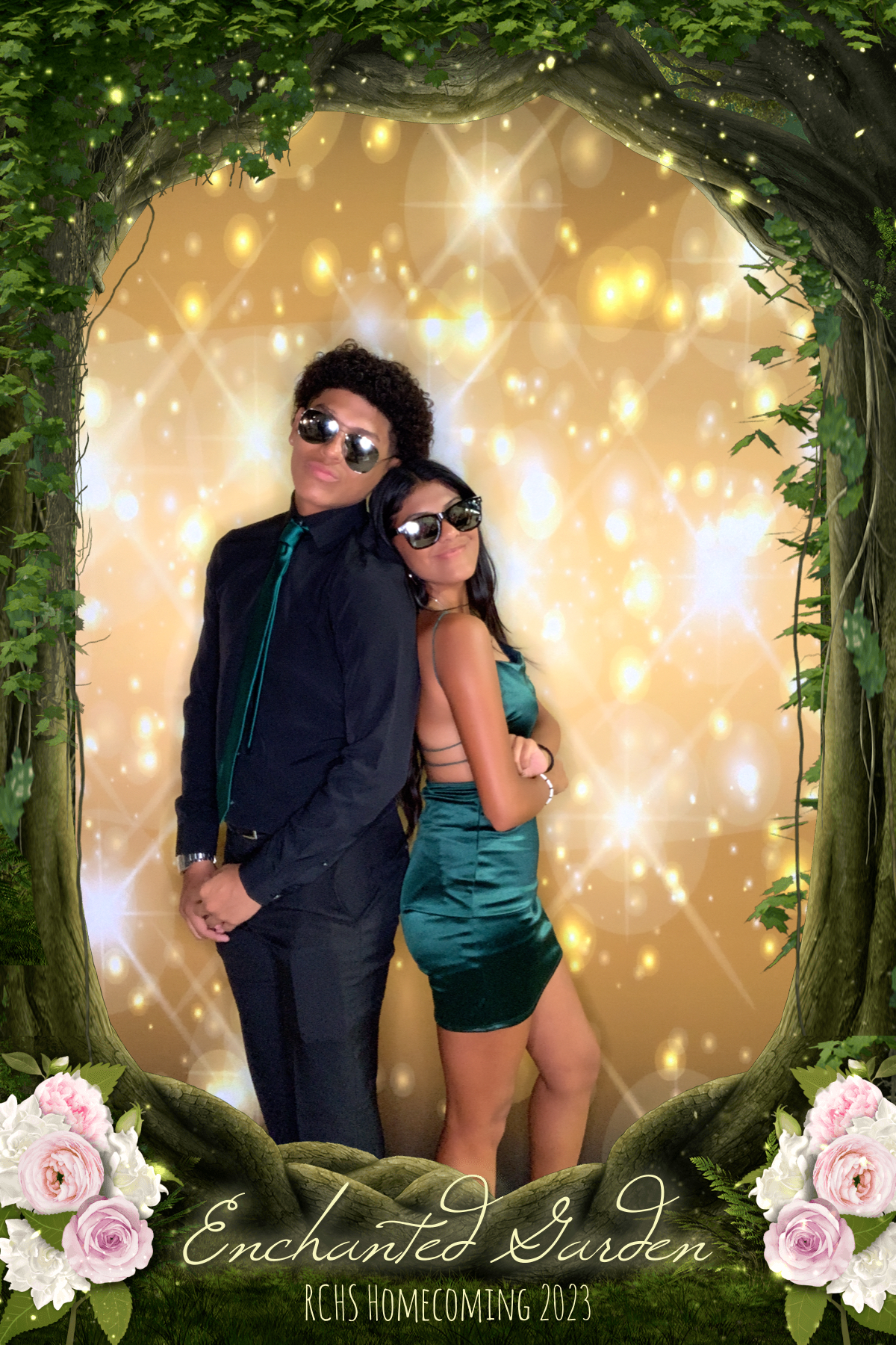 RCHS HOCO 2023 - ENCHANTED GARDEN | View more photos from the event at gallery.rckapturedmemories.com/u/RCKapturedMemories/RCHS-HOCO-2023-ENCHANTED-GARDEN