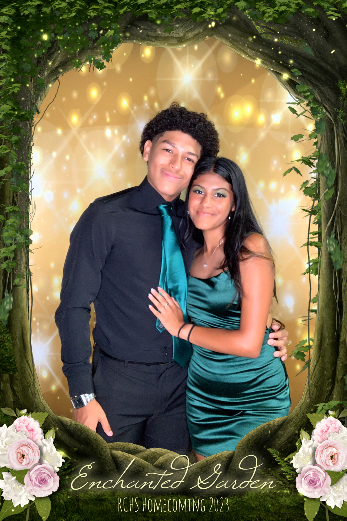 RCHS HOCO 2023 - ENCHANTED GARDEN | View more photos from the event at gallery.rckapturedmemories.com/u/RCKapturedMemories/RCHS-HOCO-2023-ENCHANTED-GARDEN