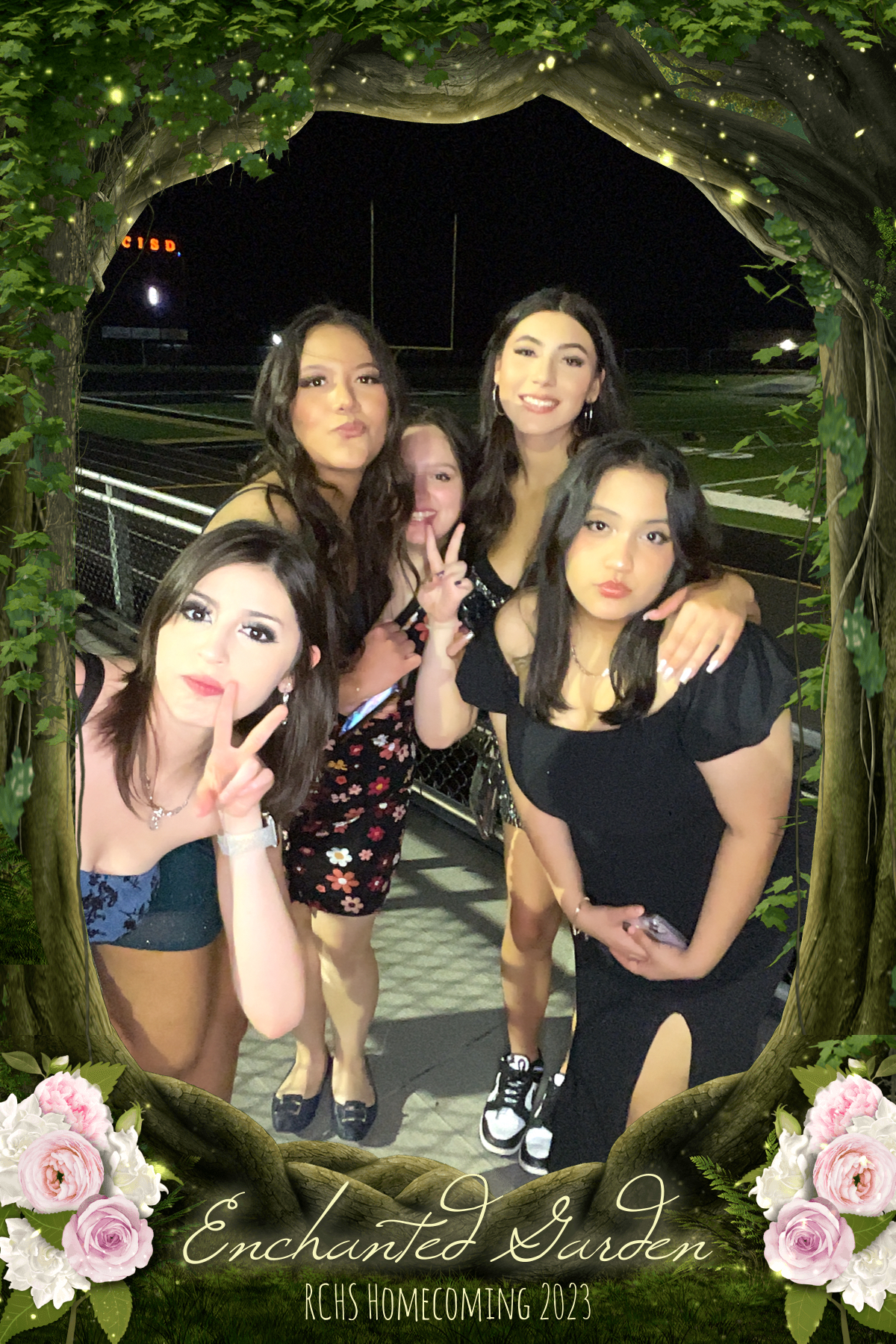 RCHS HOCO 2023 - ENCHANTED GARDEN | View more photos from the event at gallery.rckapturedmemories.com/u/RCKapturedMemories/RCHS-HOCO-2023-ENCHANTED-GARDEN