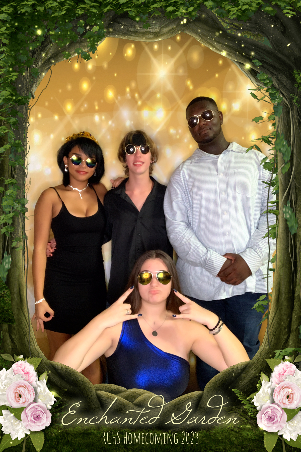 RCHS HOCO 2023 - ENCHANTED GARDEN | View more photos from the event at gallery.rckapturedmemories.com/u/RCKapturedMemories/RCHS-HOCO-2023-ENCHANTED-GARDEN