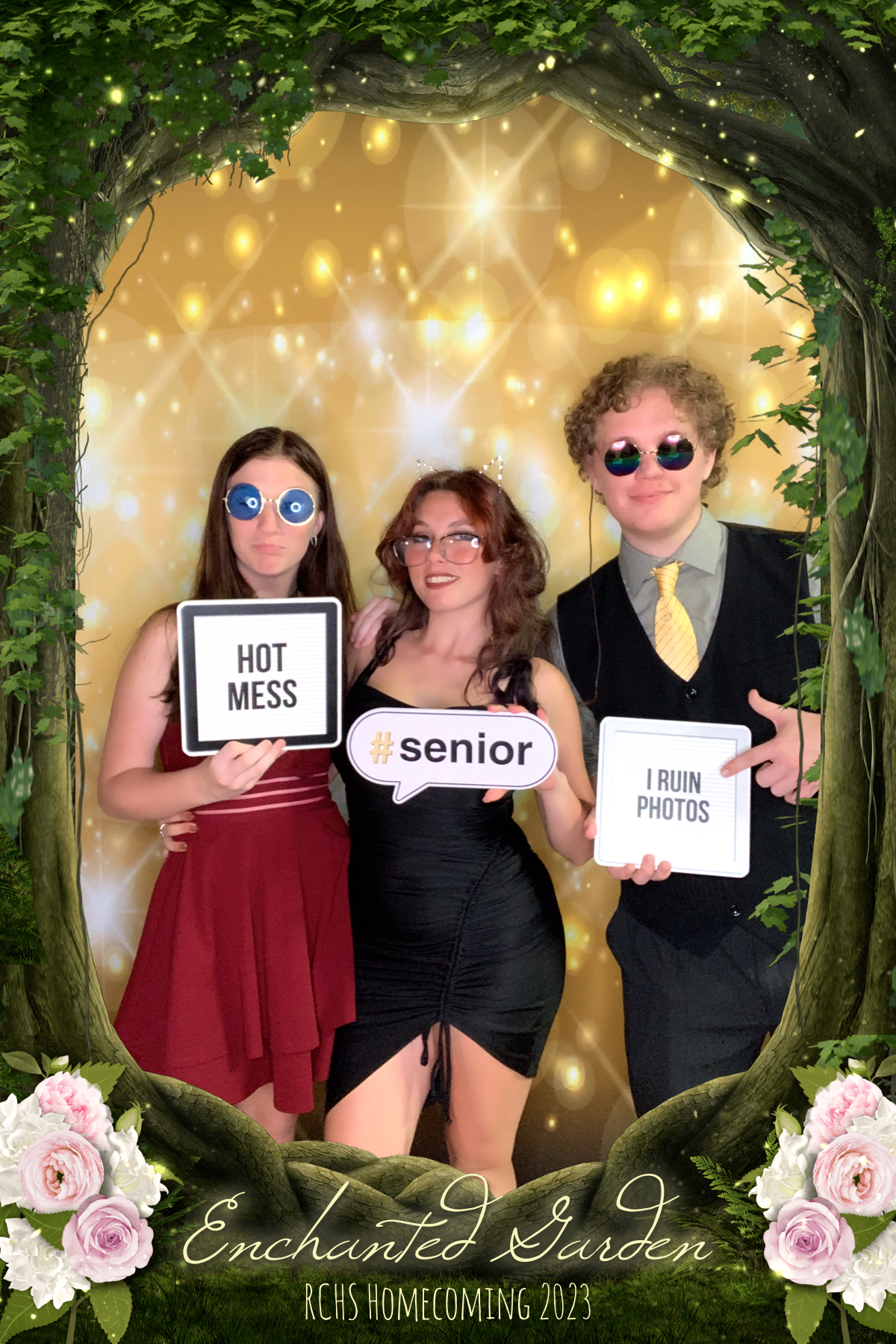 RCHS HOCO 2023 - ENCHANTED GARDEN | View more photos from the event at gallery.rckapturedmemories.com/u/RCKapturedMemories/RCHS-HOCO-2023-ENCHANTED-GARDEN