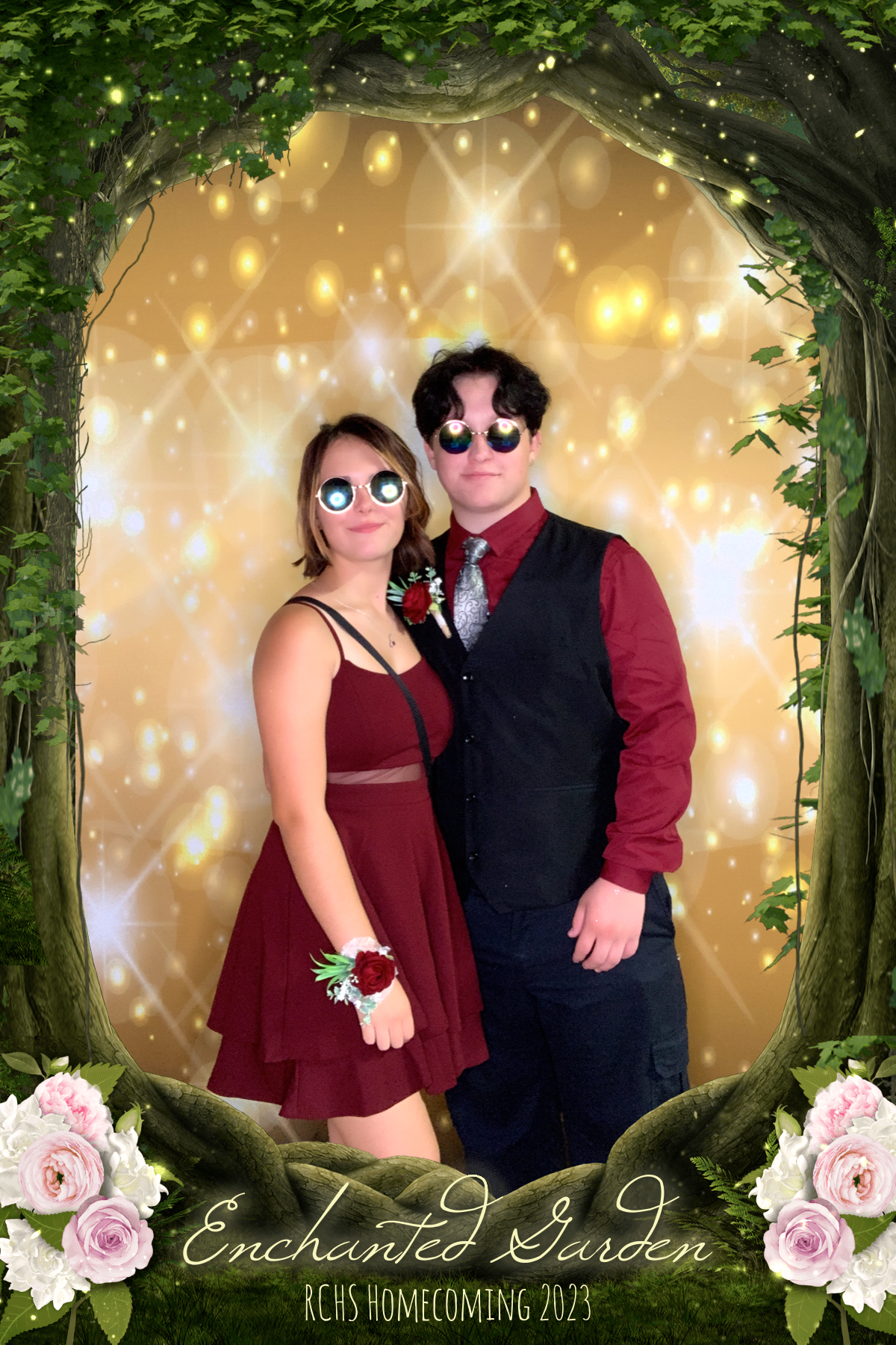 RCHS HOCO 2023 - ENCHANTED GARDEN | View more photos from the event at gallery.rckapturedmemories.com/u/RCKapturedMemories/RCHS-HOCO-2023-ENCHANTED-GARDEN